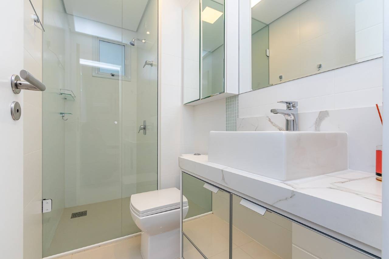 Foto do imóvel Apartamento Mobiliado com 04 dormitórios á venda no Edifício Puerto Velero em Balneário Camboriú