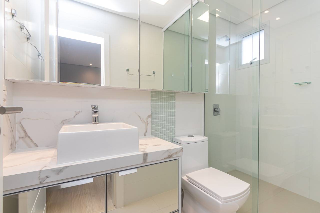 Foto do imóvel Apartamento Mobiliado com 04 dormitórios á venda no Edifício Puerto Velero em Balneário Camboriú