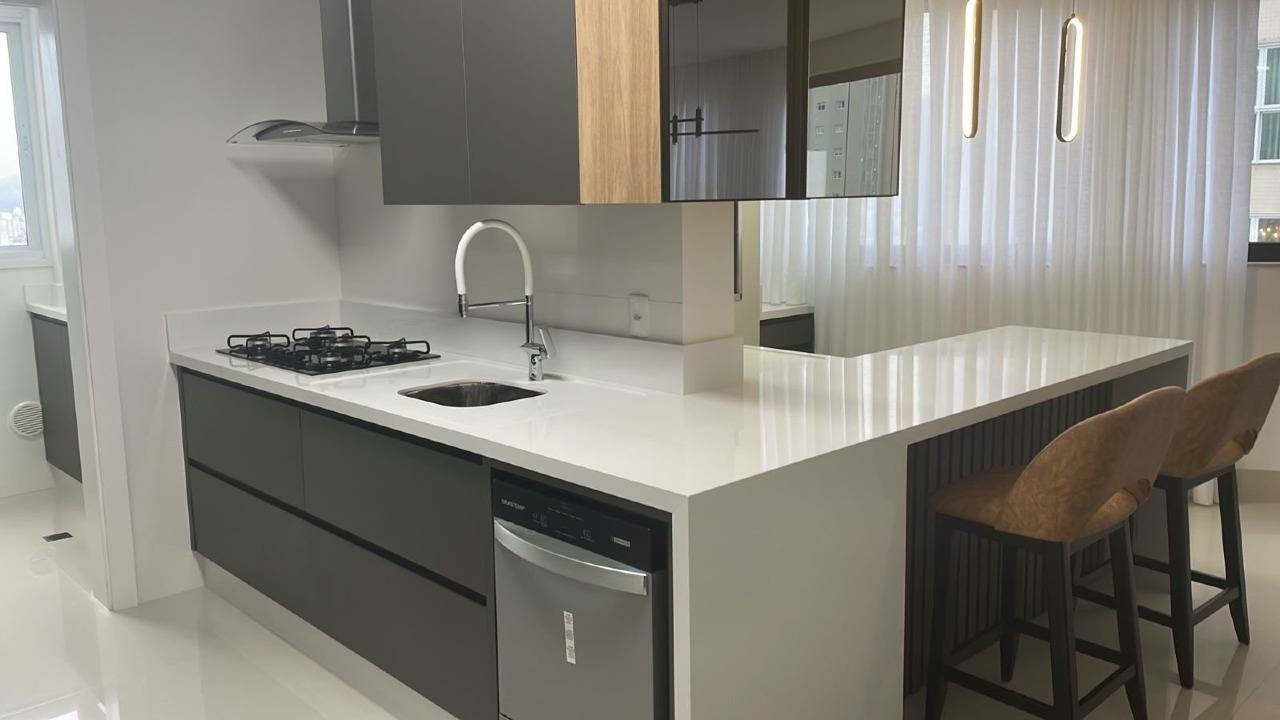 Foto do imóvel Apartamento Mobiliado á venda com 04 suítes no Edifício Villa Castelli em Balneário Camboriú
