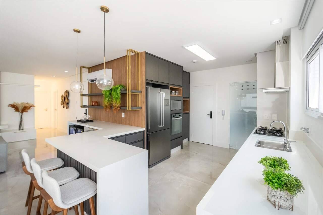 Foto do imóvel Apartamento Mobiliado com 04 suítes á venda no Edifício Bréscia Residence em Balneário Camboriú