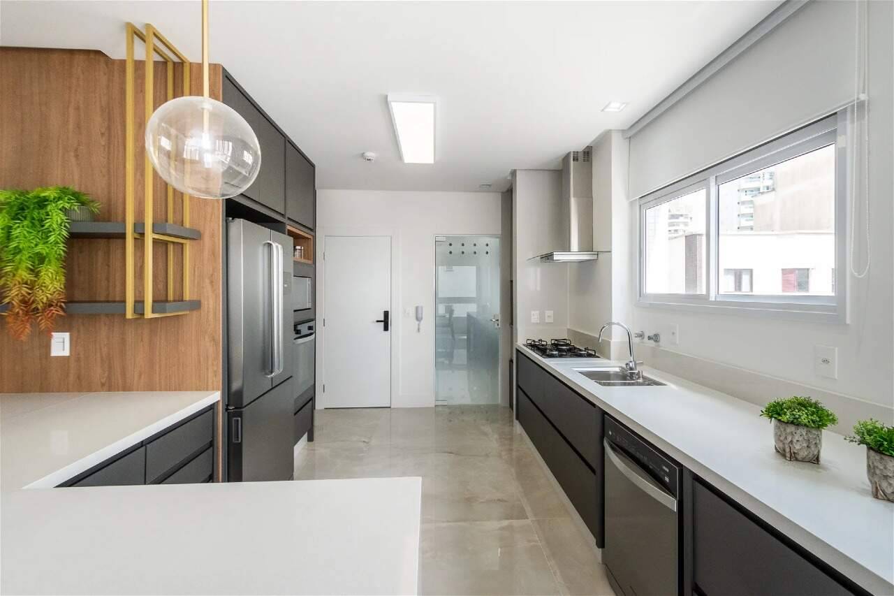 Foto do imóvel Apartamento Mobiliado com 04 suítes á venda no Edifício Bréscia Residence em Balneário Camboriú