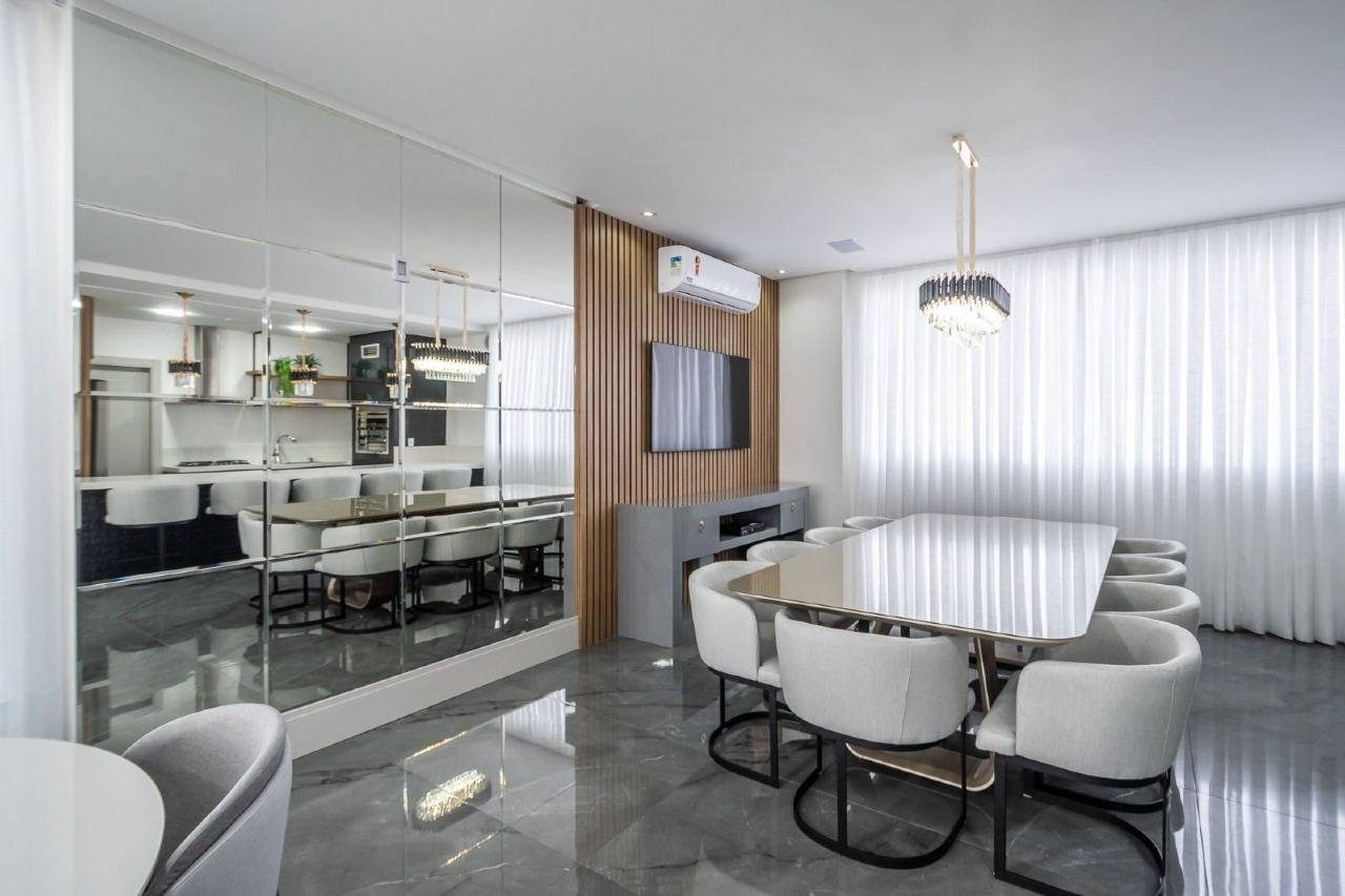 Foto do imóvel Apartamento Mobiliado com 04 suítes á venda no Edifício Bréscia Residence em Balneário Camboriú