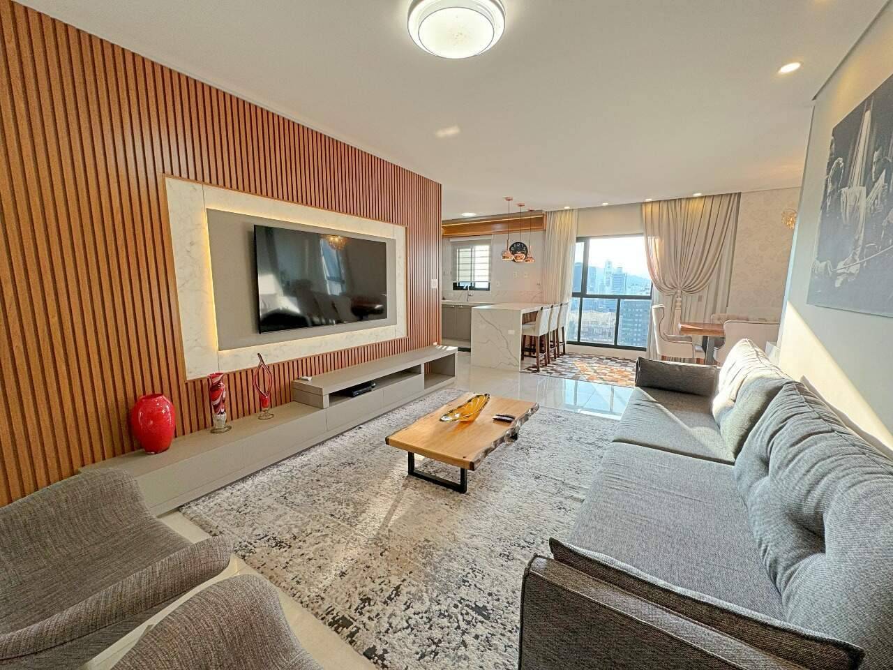 Foto do imóvel Apartamento de 4 dormitórios no Solar di Siena – Balneário Camboriú