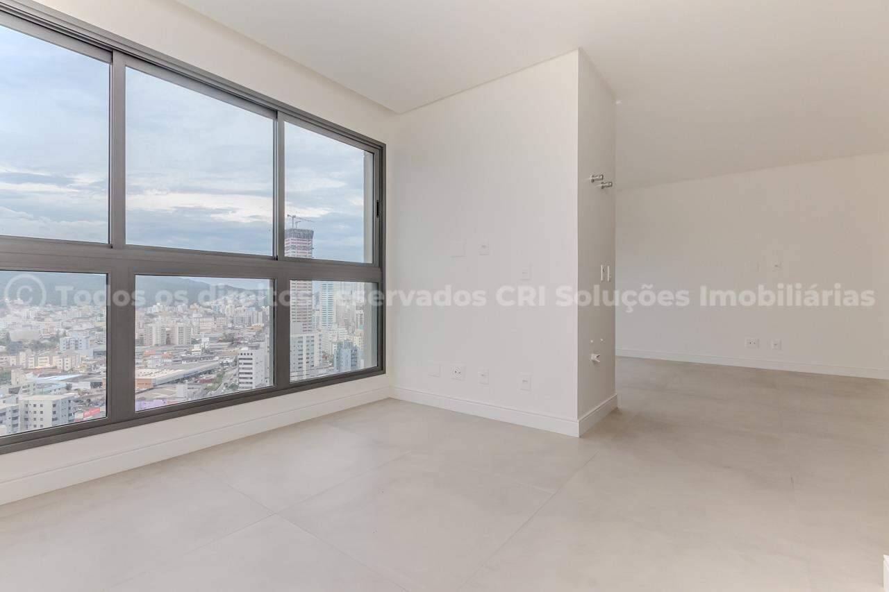 Foto do imóvel Apartamento com 03 suítes á venda no Edifício Home Square no Centro em Balneário Camboriú