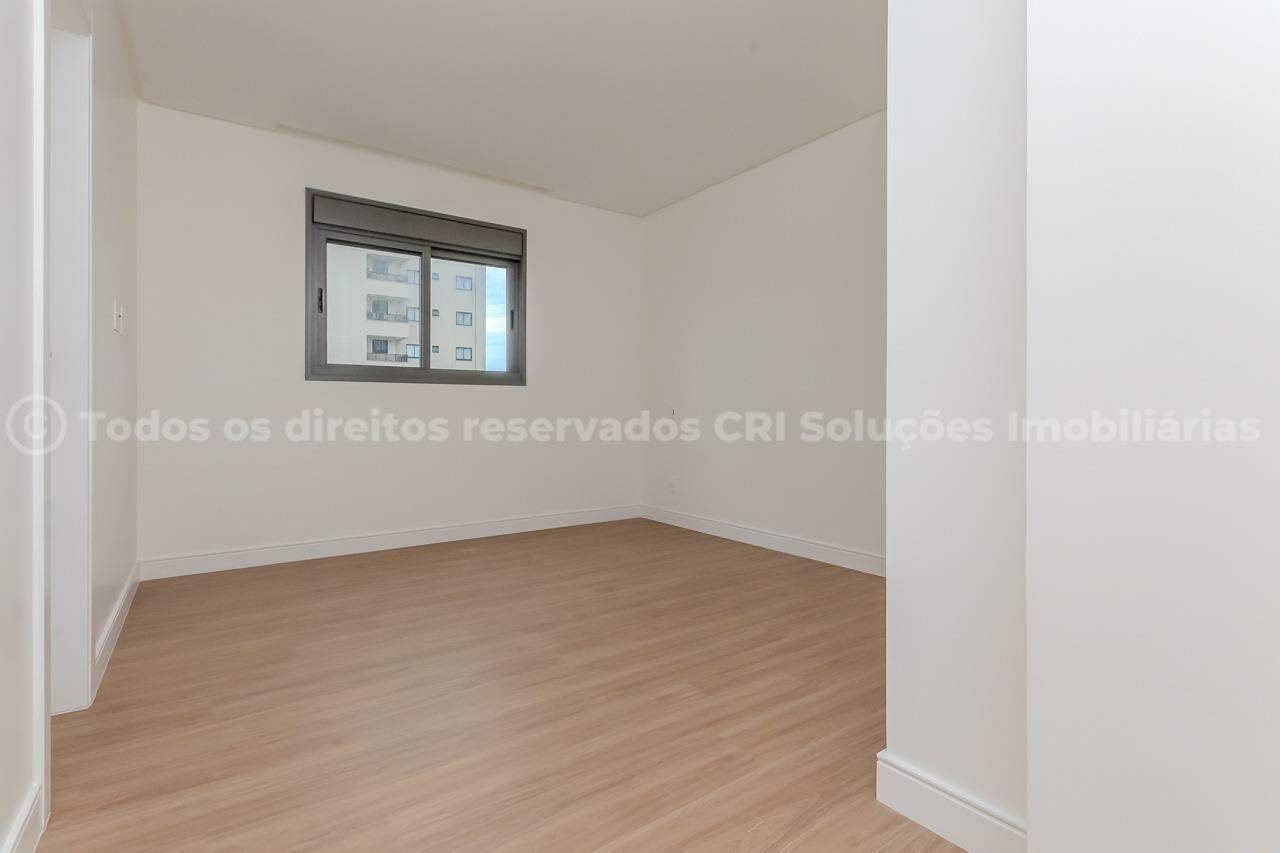 Foto do imóvel Apartamento com 03 suítes á venda no Edifício Home Square no Centro em Balneário Camboriú