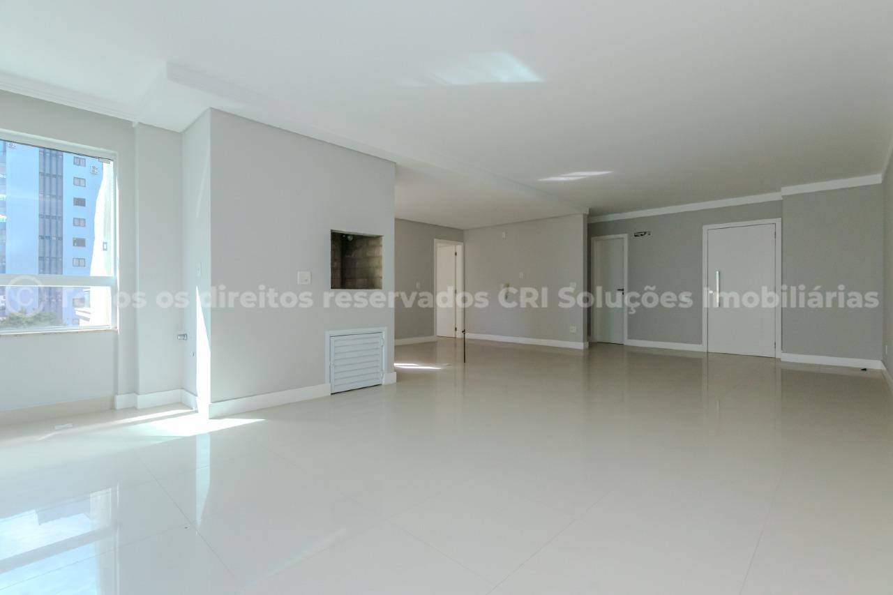 Foto do imóvel Apartamento com 03 suítes no Edifício Lorena Cristina em Balneário Camboriú