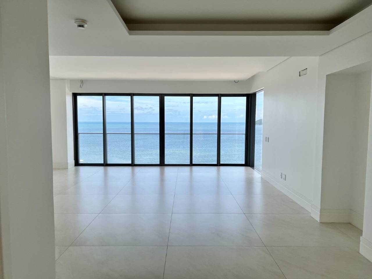 Foto do imóvel Apartamento Frente Mar com 04 suítes á venda no Edifício Splendido em Balneário Camboriú