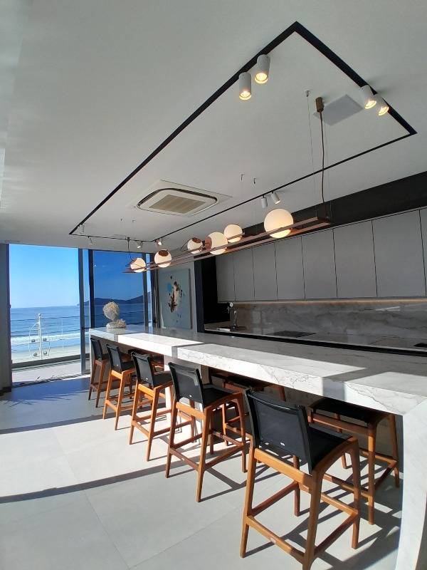 Foto do imóvel Apartamento Frente Mar com 04 suítes á venda no Edifício Splendido em Balneário Camboriú