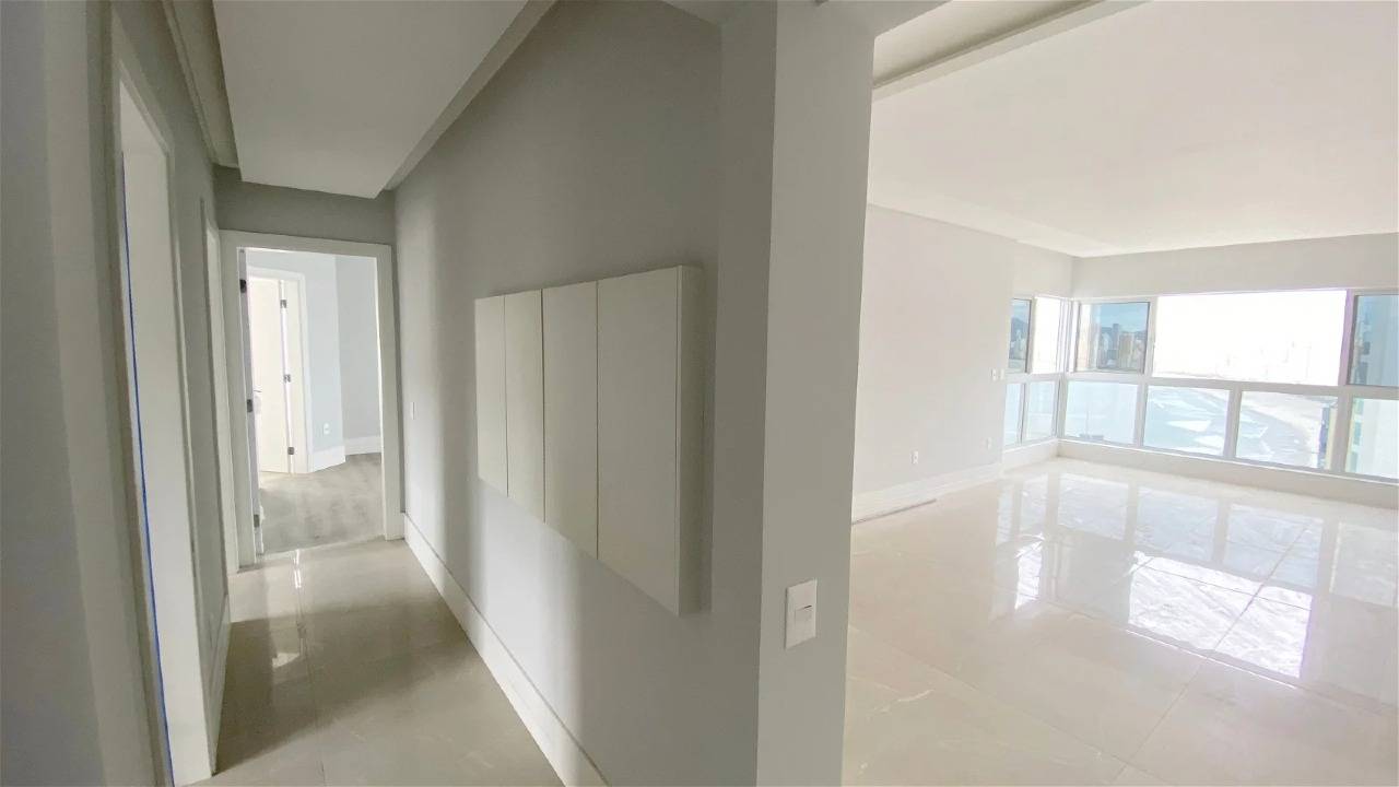 Foto do imóvel Apartamento com 03 suítes no Residencial Barra Garden em Balneário Camboriú