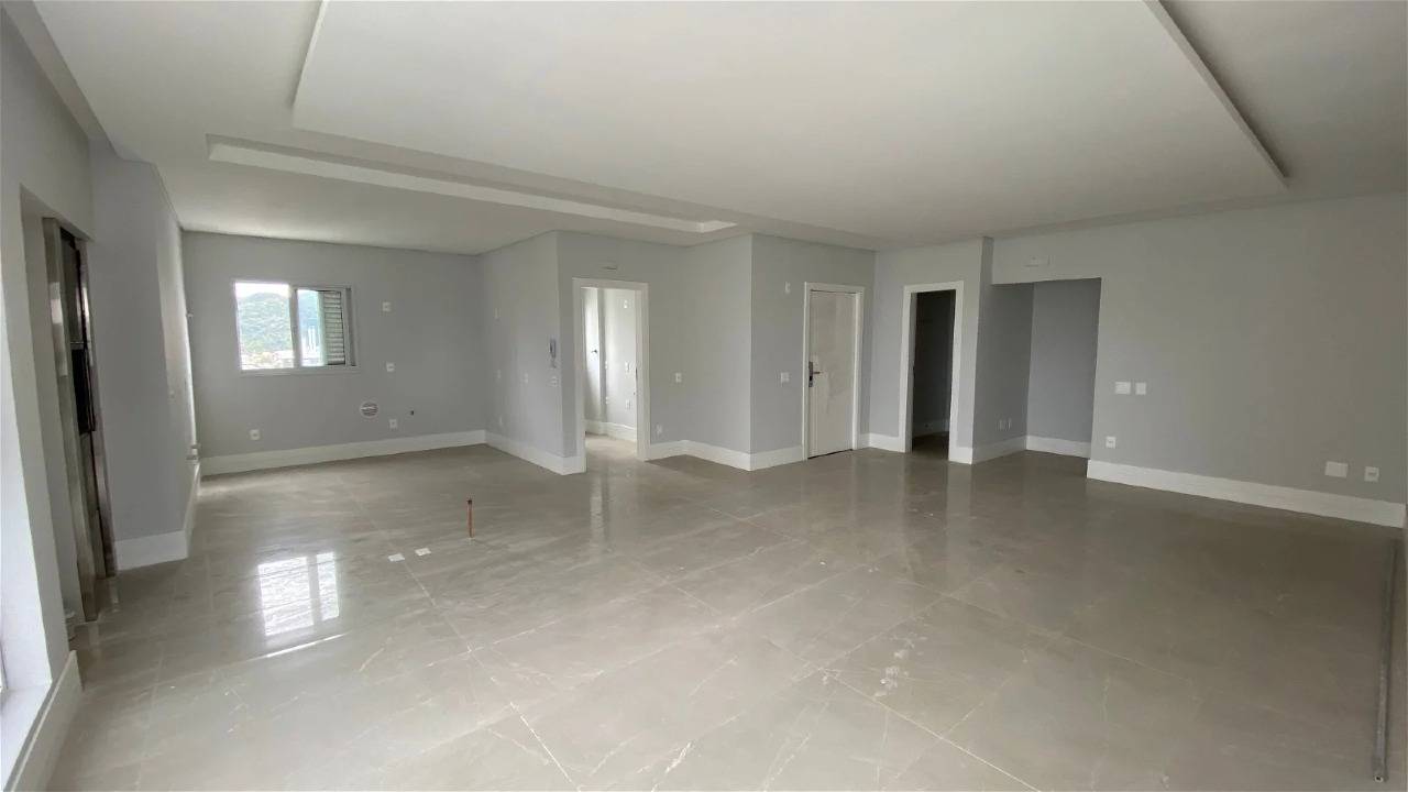 Foto do imóvel Apartamento com 03 suítes no Residencial Barra Garden em Balneário Camboriú
