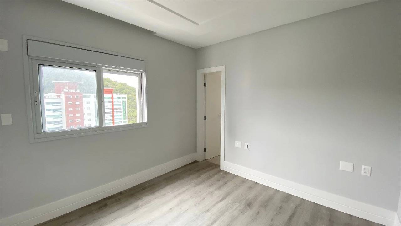 Foto do imóvel Apartamento com 03 suítes no Residencial Barra Garden em Balneário Camboriú
