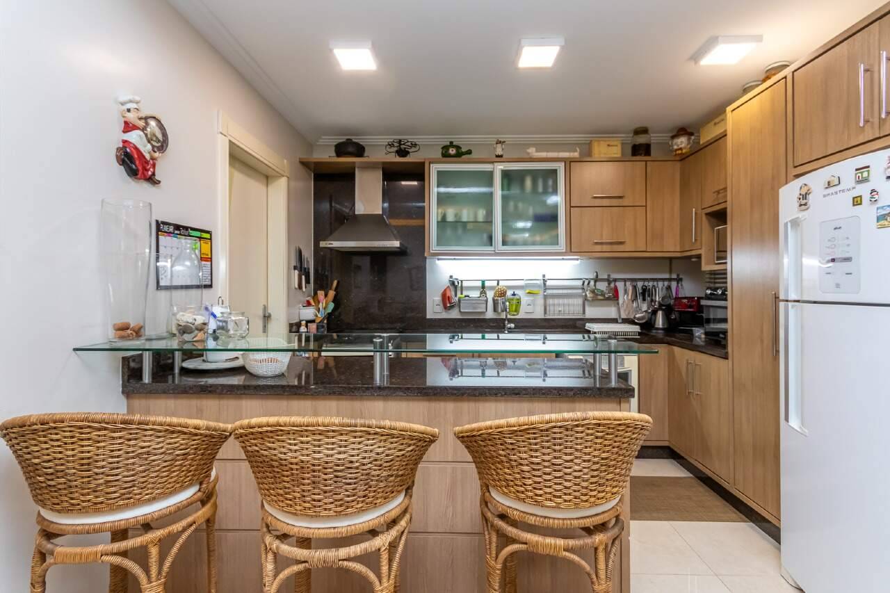 Foto do imóvel Apartamento Vista Mar com 03 dormitórios á venda no Edifício Carambei em Itapema