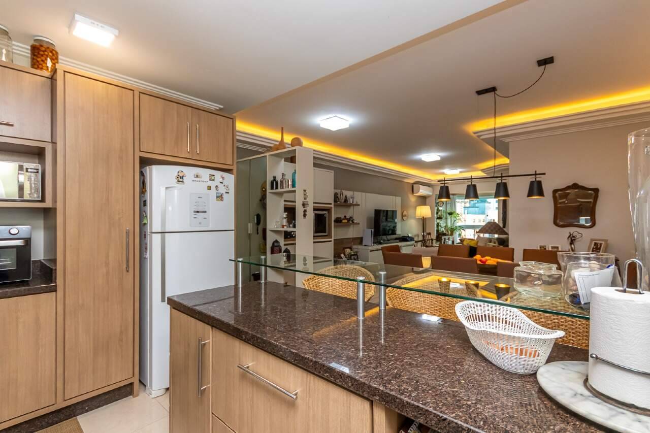 Foto do imóvel Apartamento Vista Mar com 03 dormitórios á venda no Edifício Carambei em Itapema