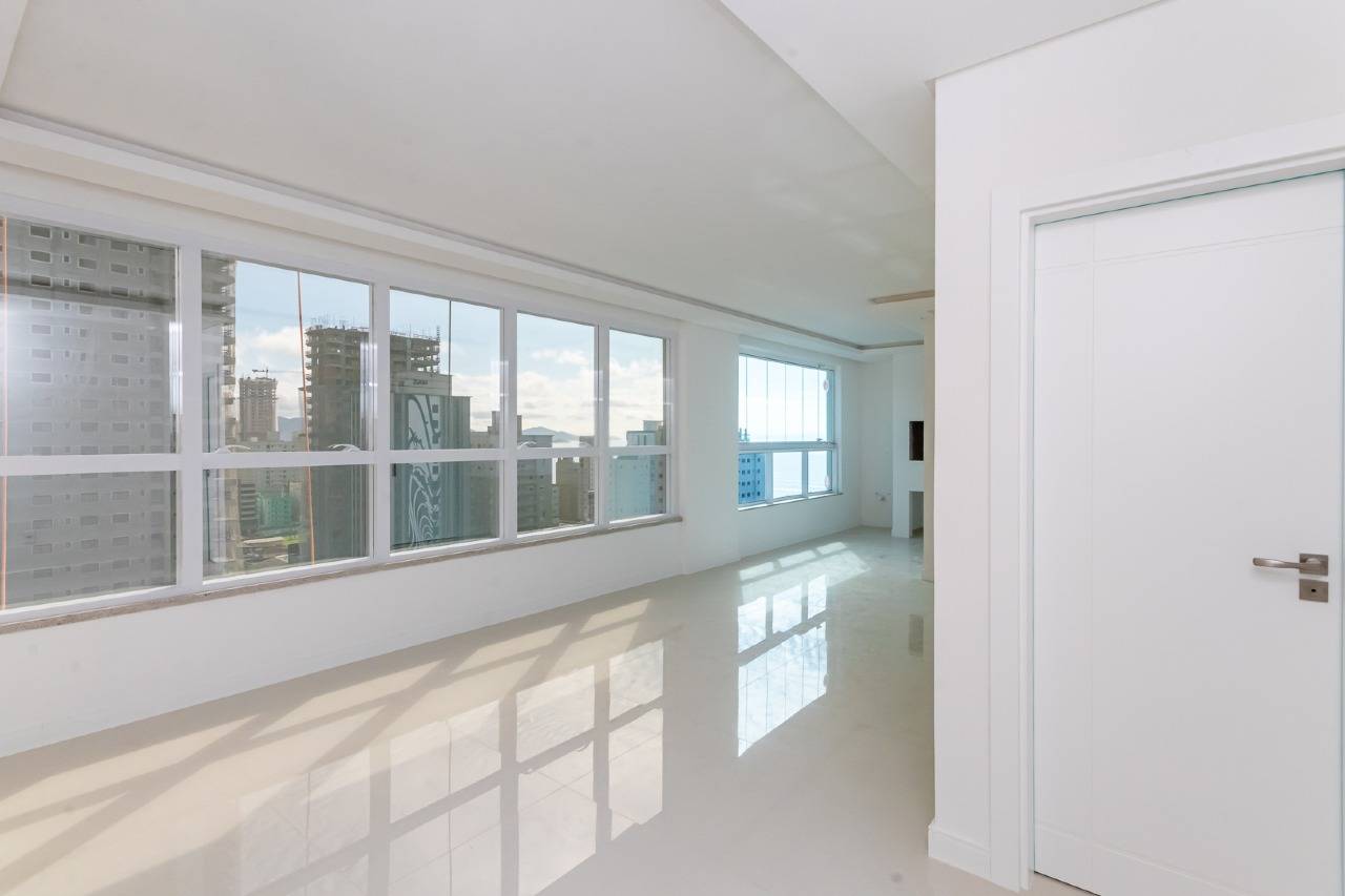 Foto do imóvel Apartamento 3 Suítes no Edifício Azzure Residence Meia Praia Itapema