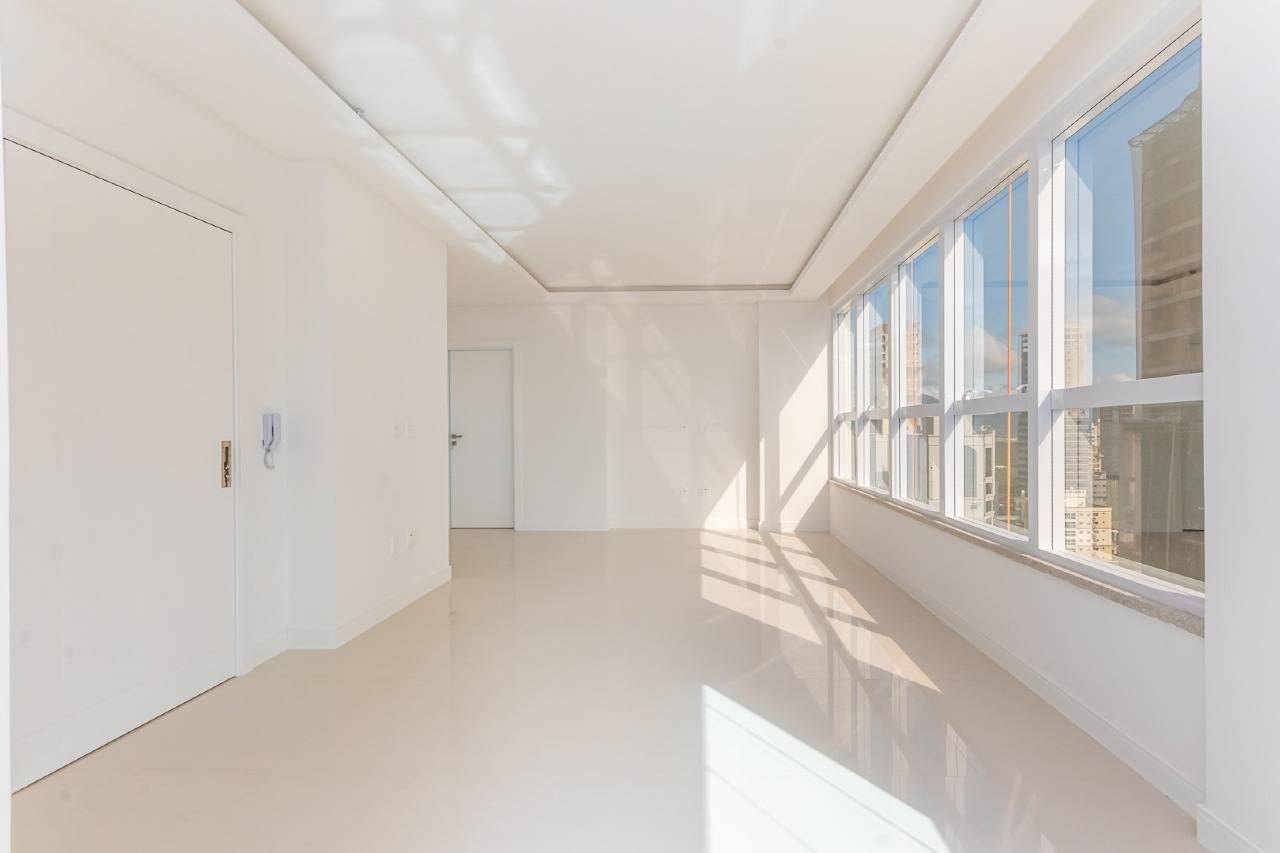 Foto do imóvel Apartamento 3 Suítes no Edifício Azzure Residence Meia Praia Itapema