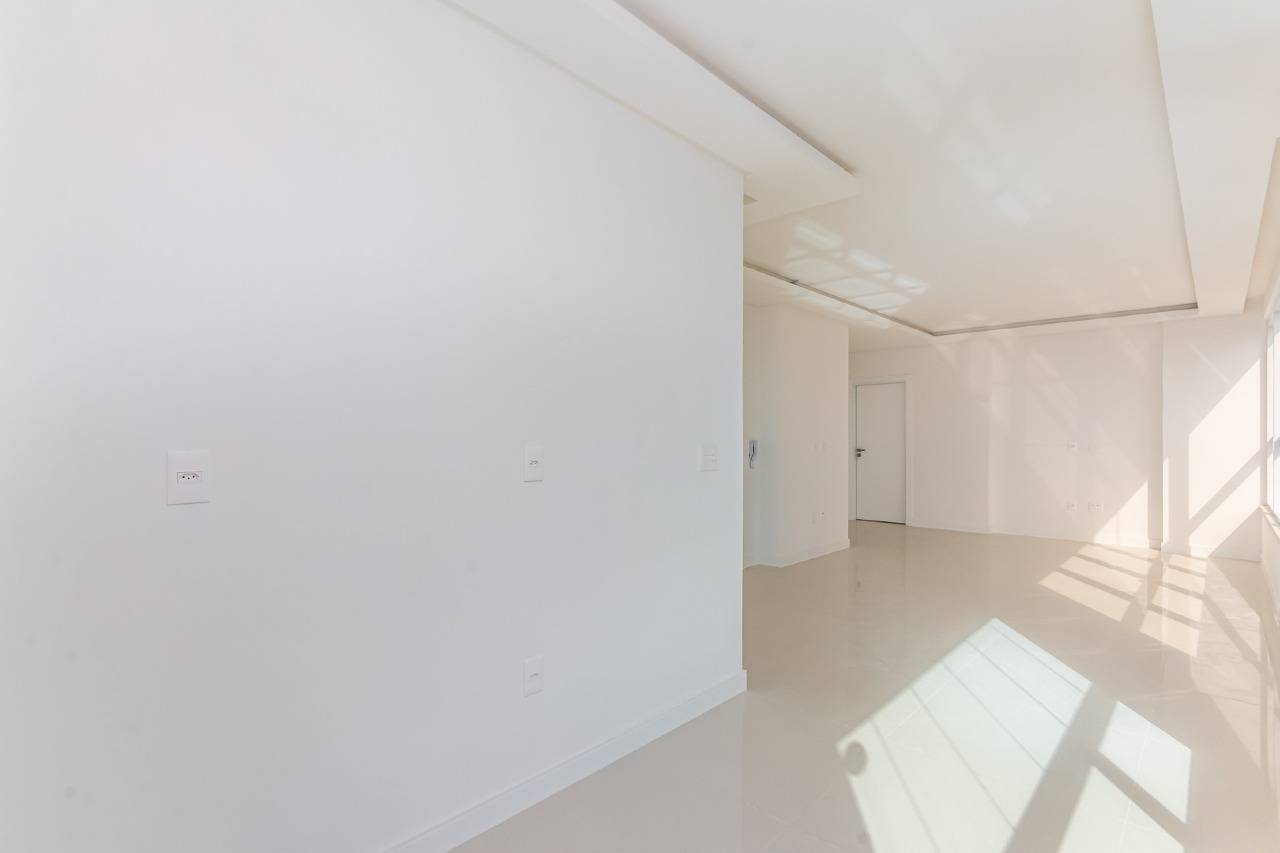 Foto do imóvel Apartamento 3 Suítes no Edifício Azzure Residence Meia Praia Itapema