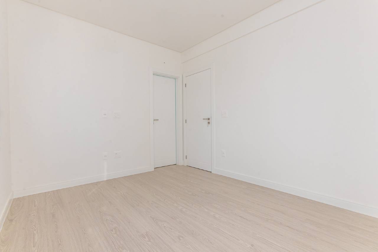 Foto do imóvel Apartamento 3 Suítes no Edifício Azzure Residence Meia Praia Itapema
