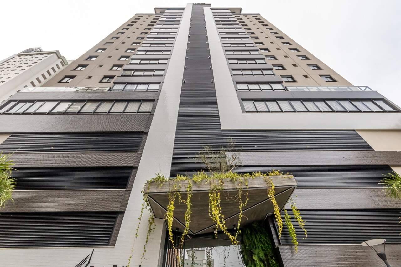 Foto do imóvel Apartamento com 03 suítes á venda no Edifício Porto Rotterdam em Balneário Camboriú