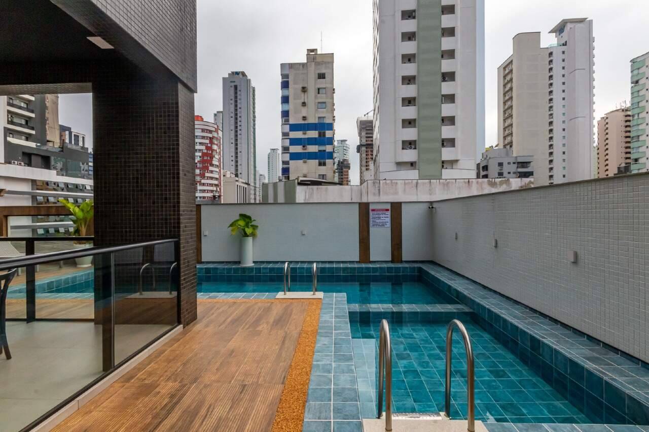 Foto do imóvel Apartamento com 03 suítes á venda no Edifício Porto Rotterdam em Balneário Camboriú