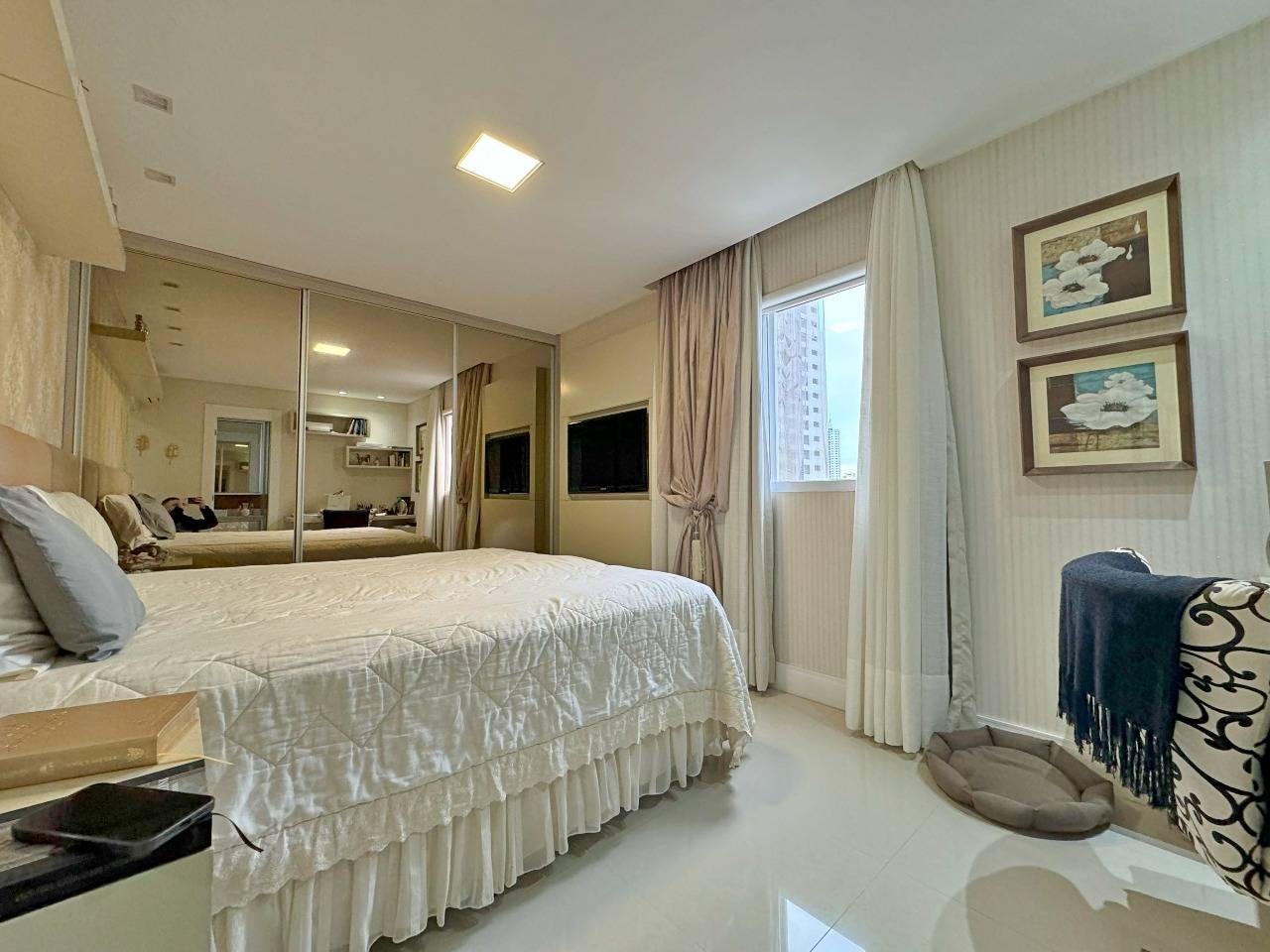 Foto do imóvel Apartamento mobiliado com 03 suítes no Opera Plaza em Balneário Camboriú