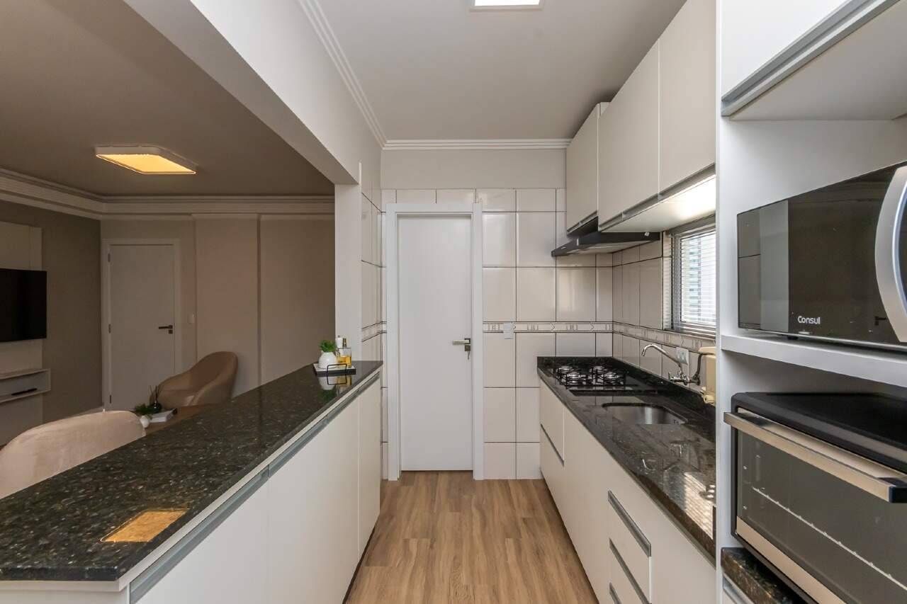 Foto do imóvel Apartamento mobiliado no Centro de Balneário Camboriú – 86m², 3 dormitórios e 2 vagas