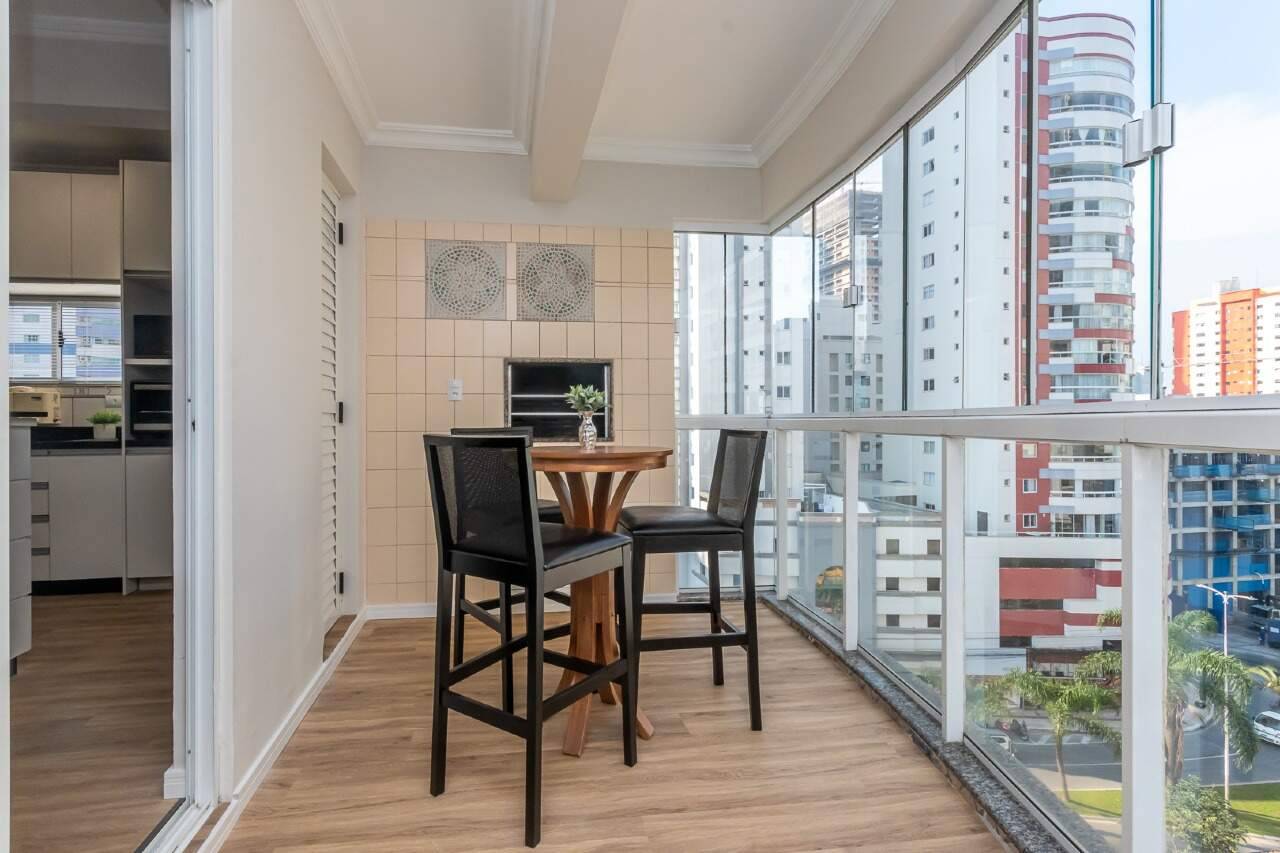 Foto do imóvel Apartamento mobiliado no Centro de Balneário Camboriú – 86m², 3 dormitórios e 2 vagas