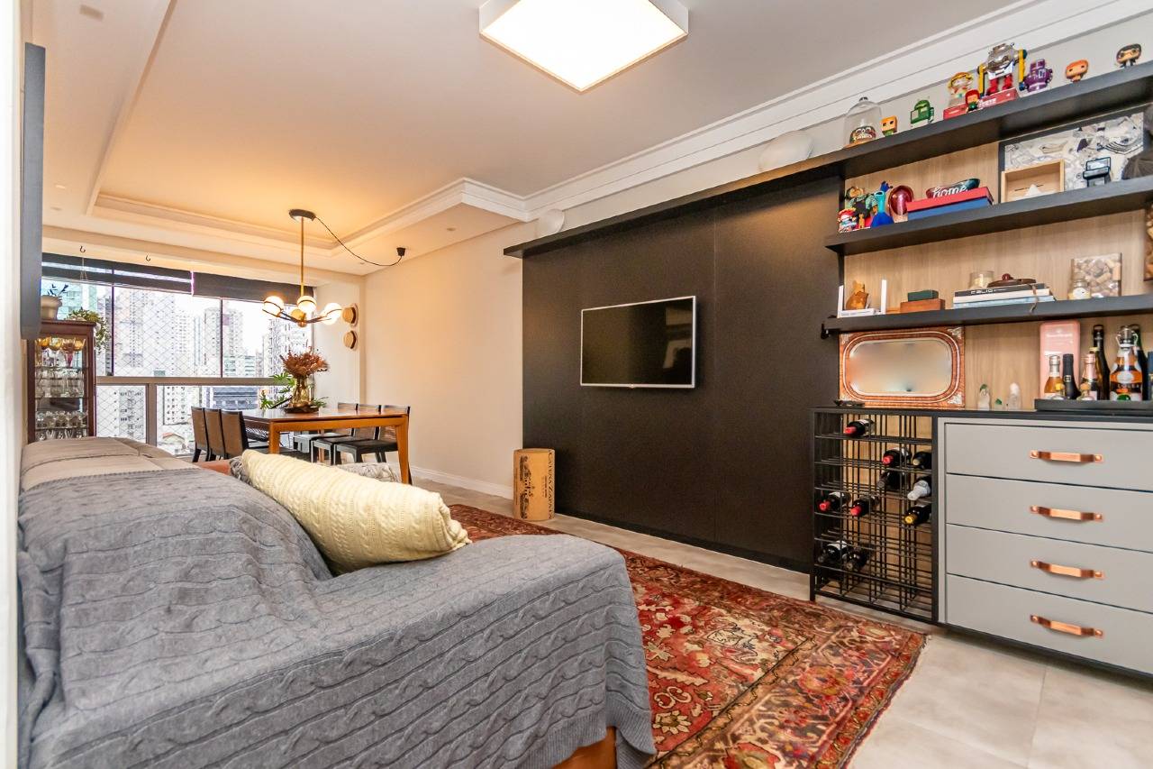 Foto do imóvel Apartamento Mobiliado no Residencial Roma com 3 Dormitórios (1 Suíte) e 1 Vaga na Rua 2300 em Balneário Camboriú