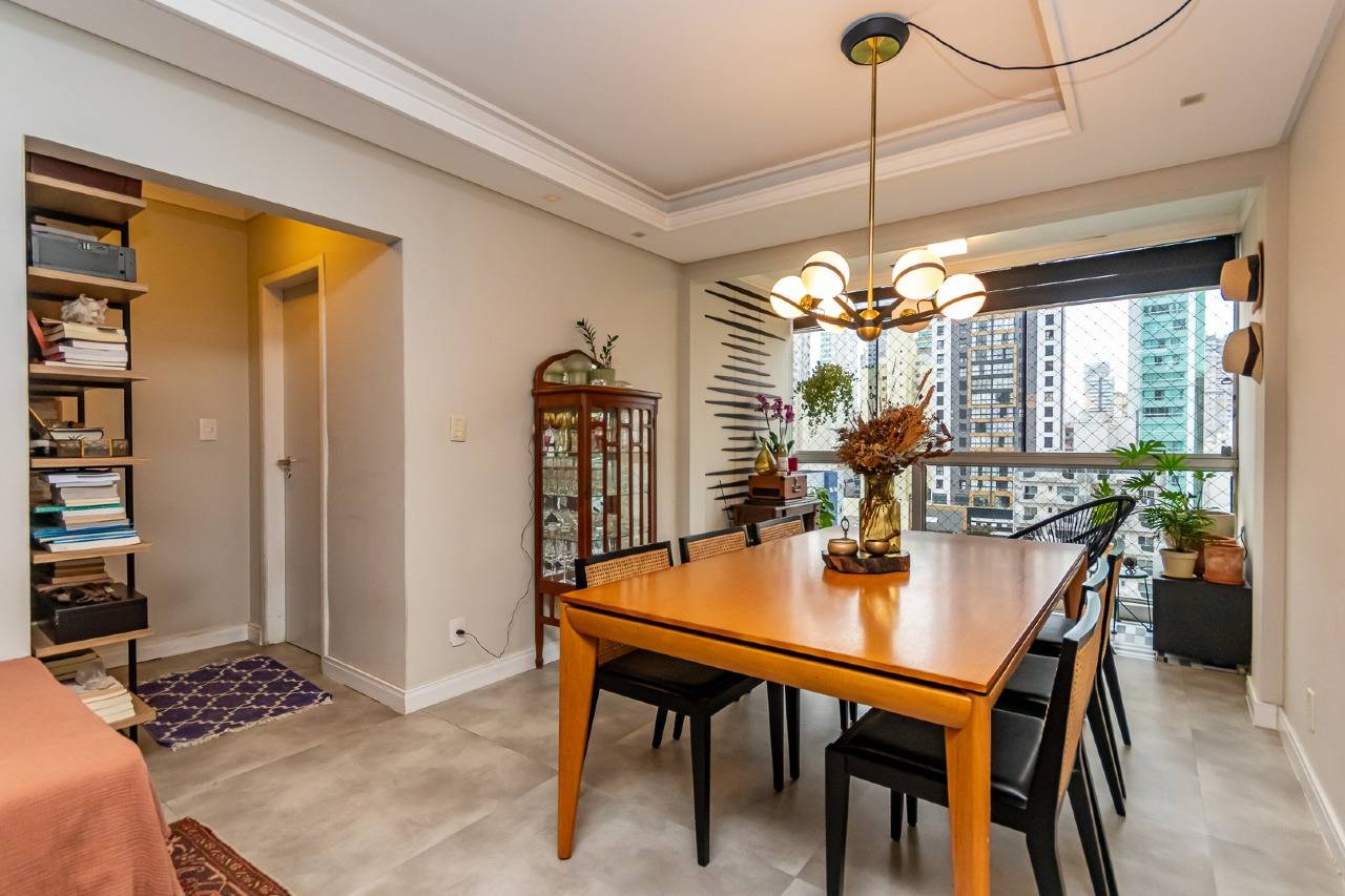 Foto do imóvel Apartamento Mobiliado no Residencial Roma com 3 Dormitórios (1 Suíte) e 1 Vaga na Rua 2300 em Balneário Camboriú