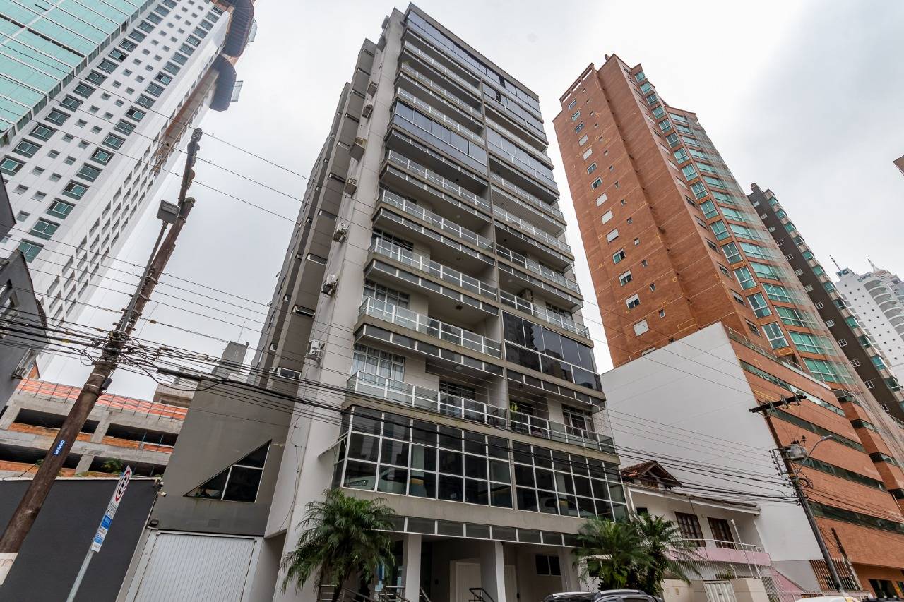 Foto do imóvel Apartamento Mobiliado no Residencial Roma com 3 Dormitórios (1 Suíte) e 1 Vaga na Rua 2300 em Balneário Camboriú