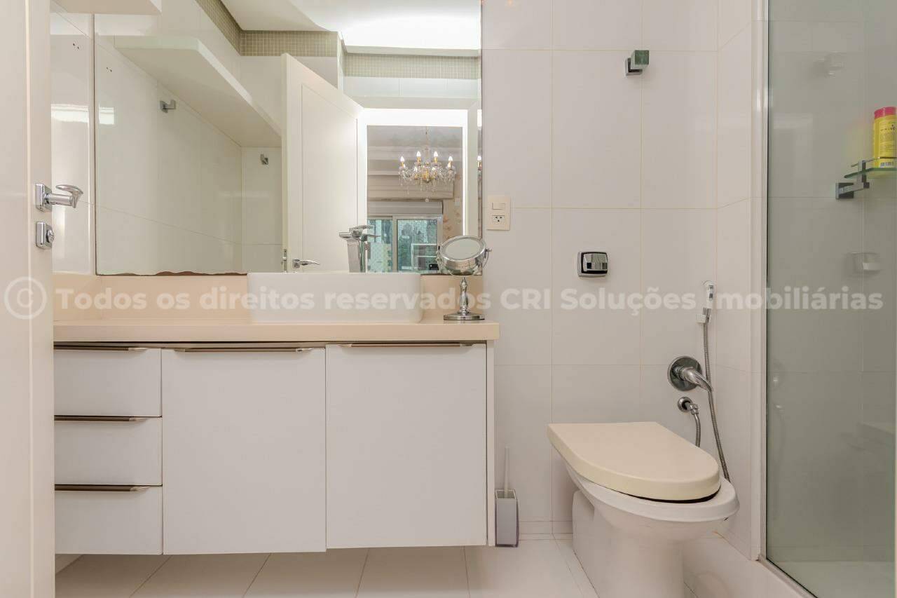 Foto do imóvel Apartamento Mobiliado com 03 suítes á venda no Edifício Alexandria em Balneário Camboriú