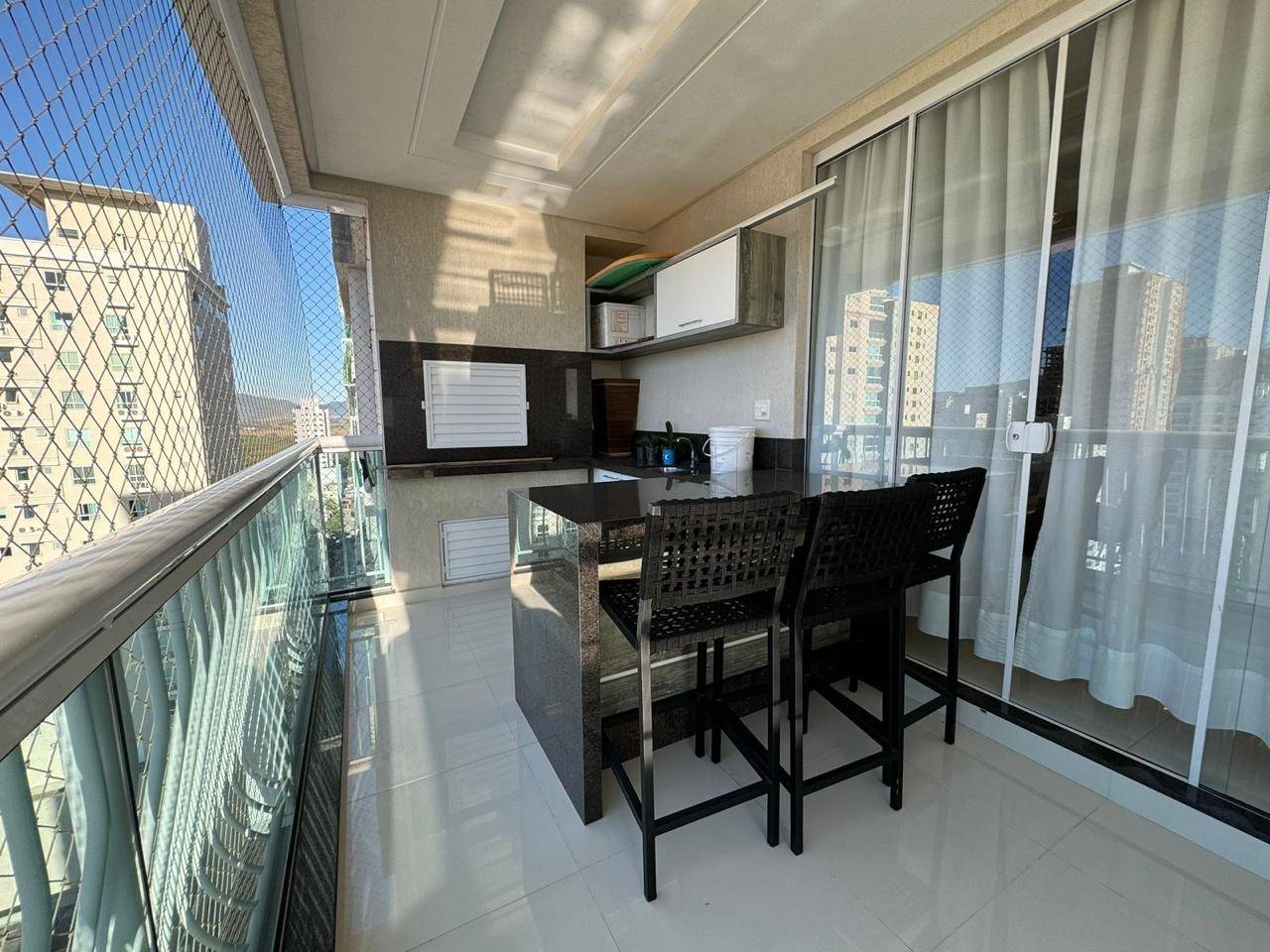 Foto do imóvel Apartamento de 4 Suítes no Mount Sinai Residence Meia Praia Itapema