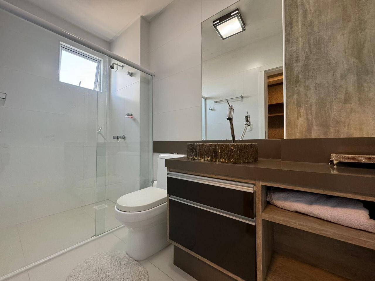 Foto do imóvel Apartamento de 4 Suítes no Mount Sinai Residence Meia Praia Itapema