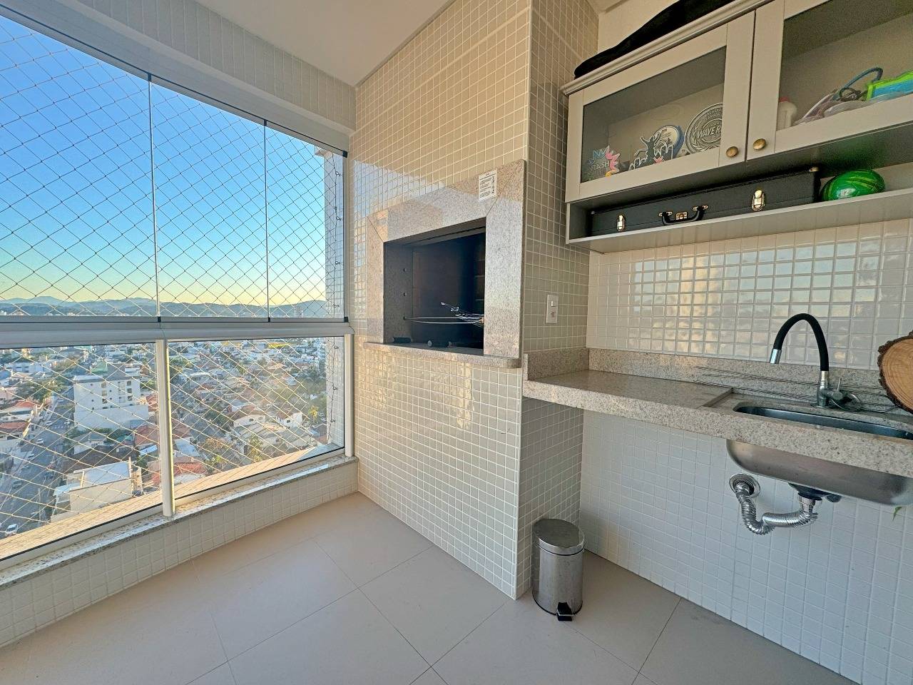 Foto do imóvel Apartamento 3 Suítes Mobiliado à Venda no Edifício Royalton – Balneário Camboriú