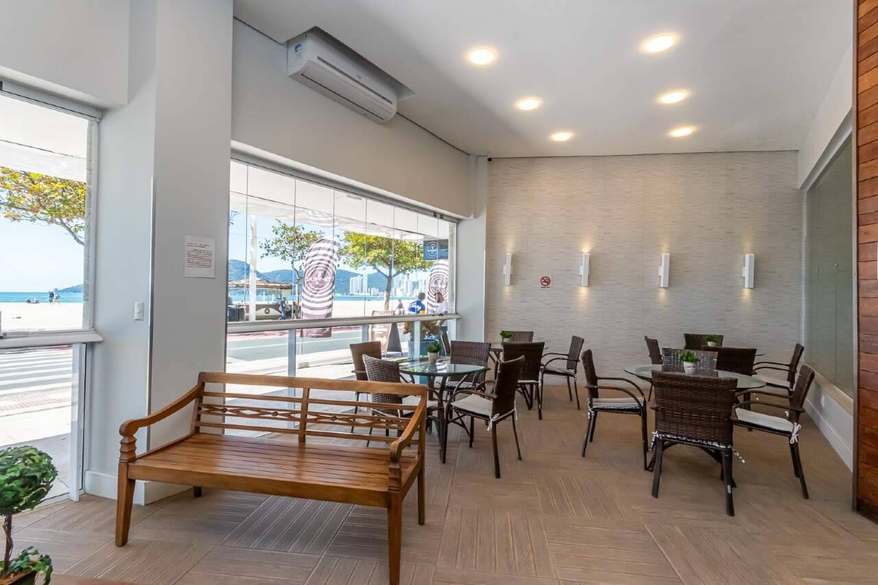 Foto do imóvel Apartamento 4 dormitórios no Edifício Imperatriz na Avenida Atlântica Balneário Camboriú