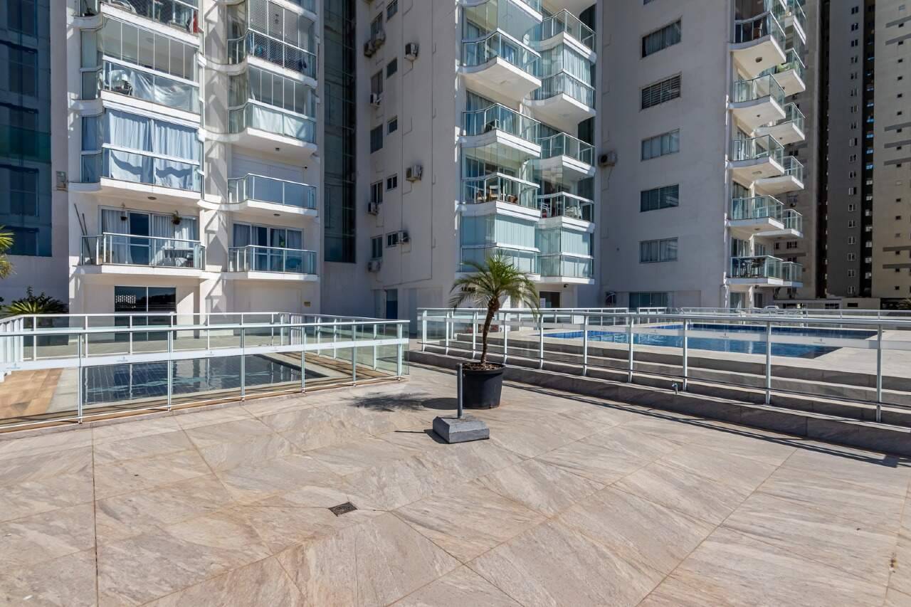 Foto do imóvel Apartamento 4 dormitórios no Edifício Imperatriz na Avenida Atlântica Balneário Camboriú