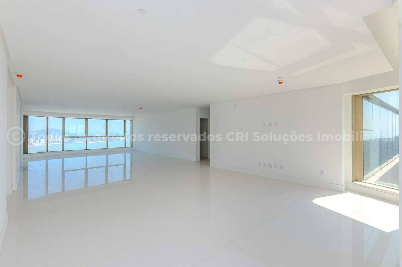 Foto do imóvel Apartamento no Yachthouse com 6 suítes, 8 banheiros e 6 vagas – Balneário Camboriú