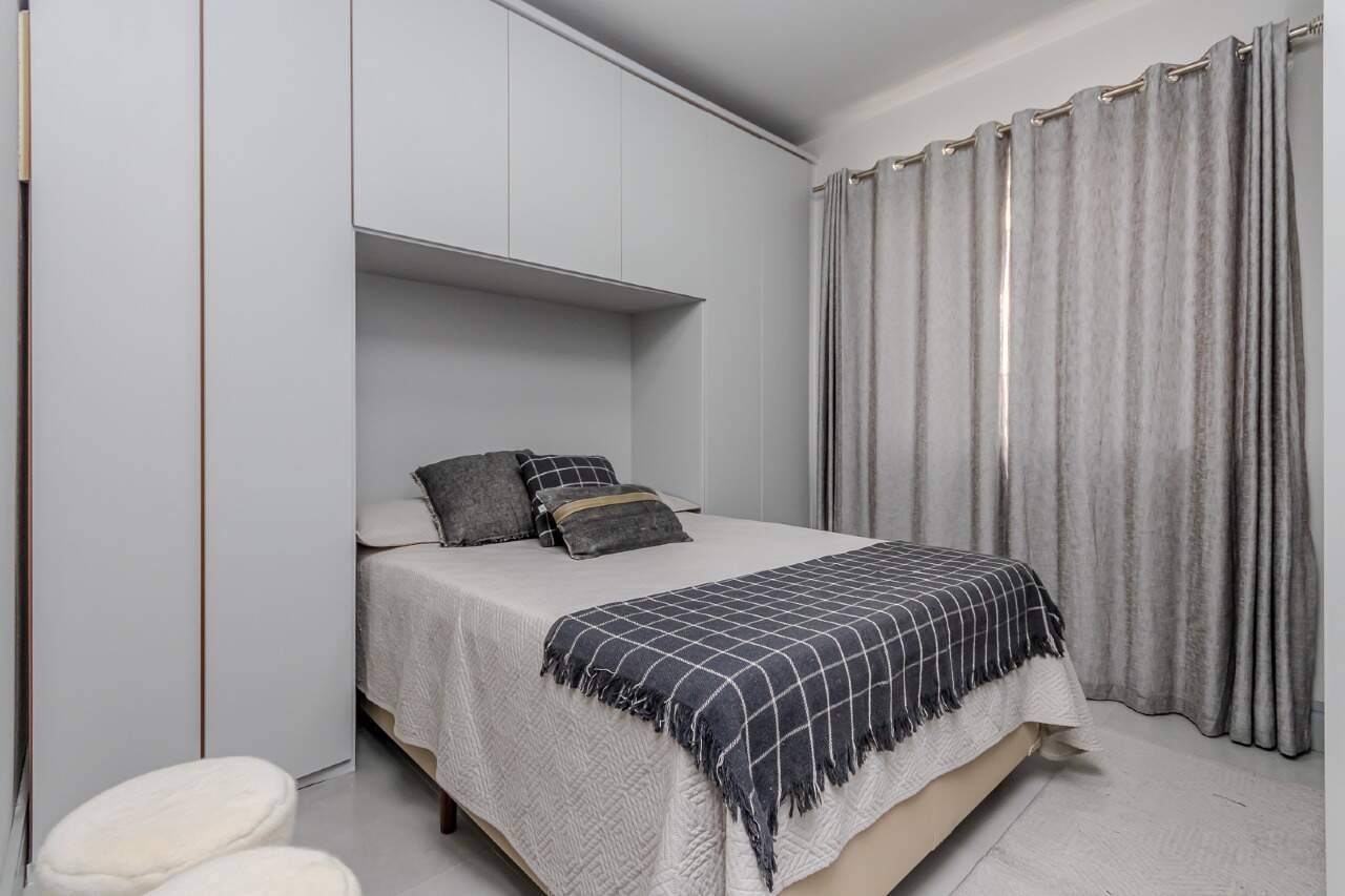 Foto do imóvel Apartamento no Edifício Maria Carolina com 2 dormitórios no Centro de Balneário Camboriú