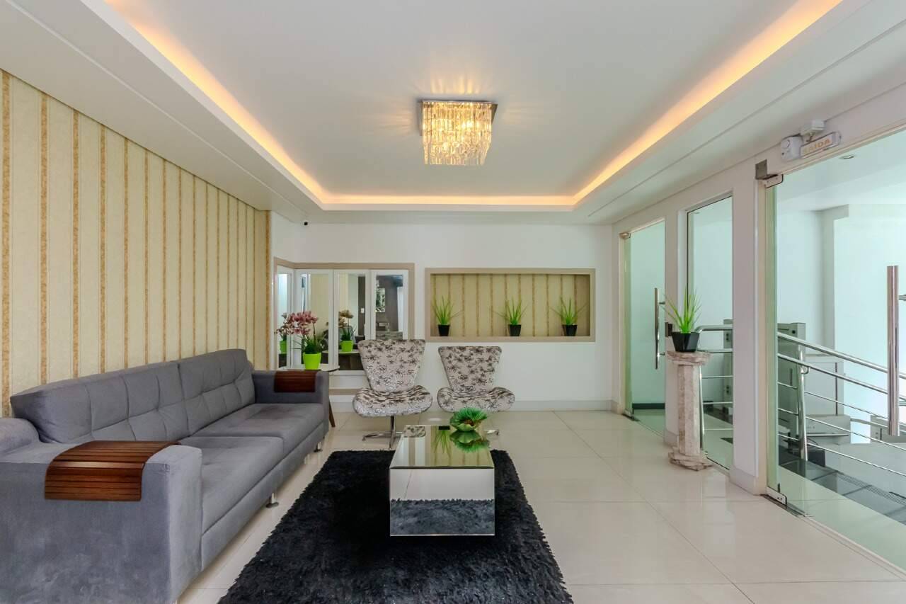 Foto do imóvel Apartamento no Edifício Maria Carolina com 2 dormitórios no Centro de Balneário Camboriú