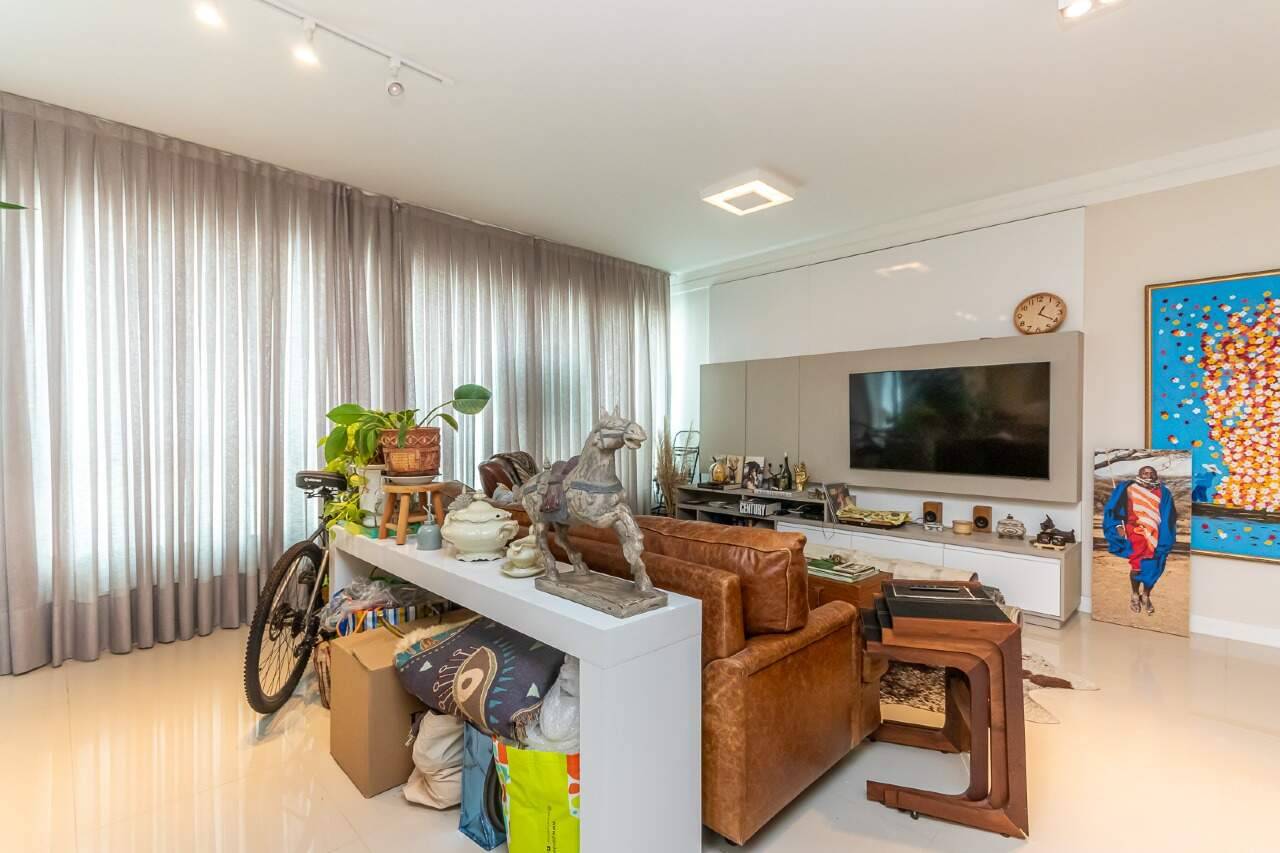 Foto do imóvel Apartamento com 03 dormitórios no Roverè Della Luna em Balneário Camboriú
