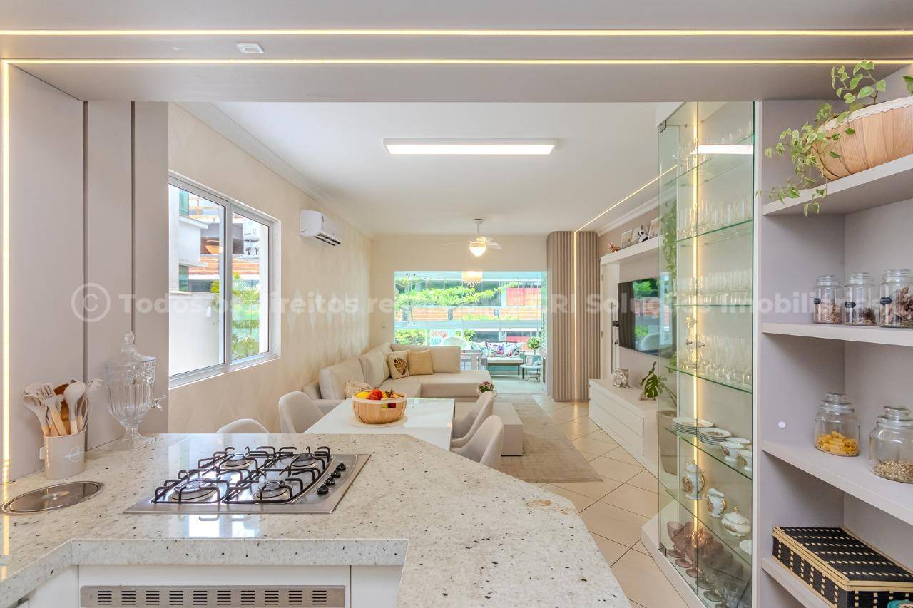 Foto do imóvel Apartamento mobiliado com 03 dormitórios no Edifício Mirante das Ondas