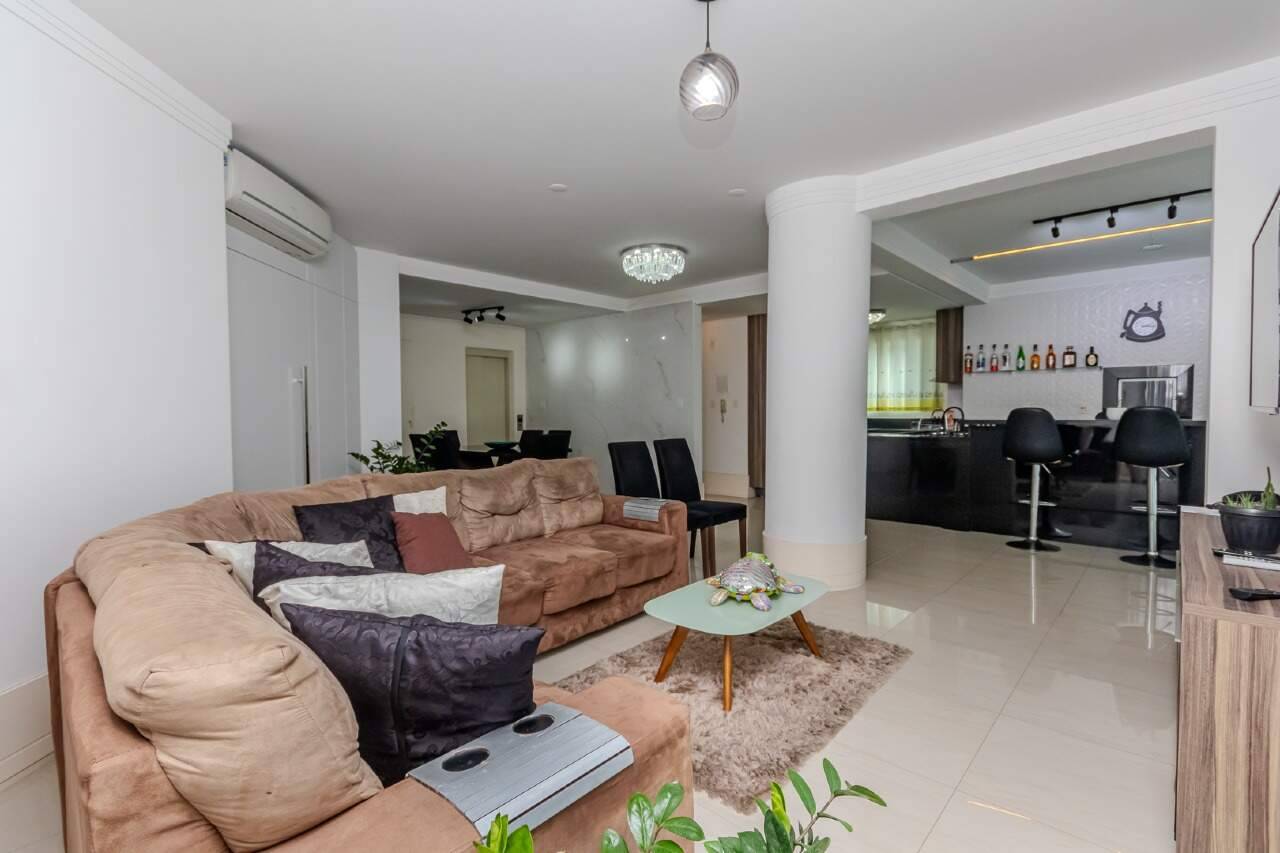 Foto do imóvel Apartamento Mobiliado á venda com 03 Dormitórios no Esquina Di Parma em Balneário Camboriú
