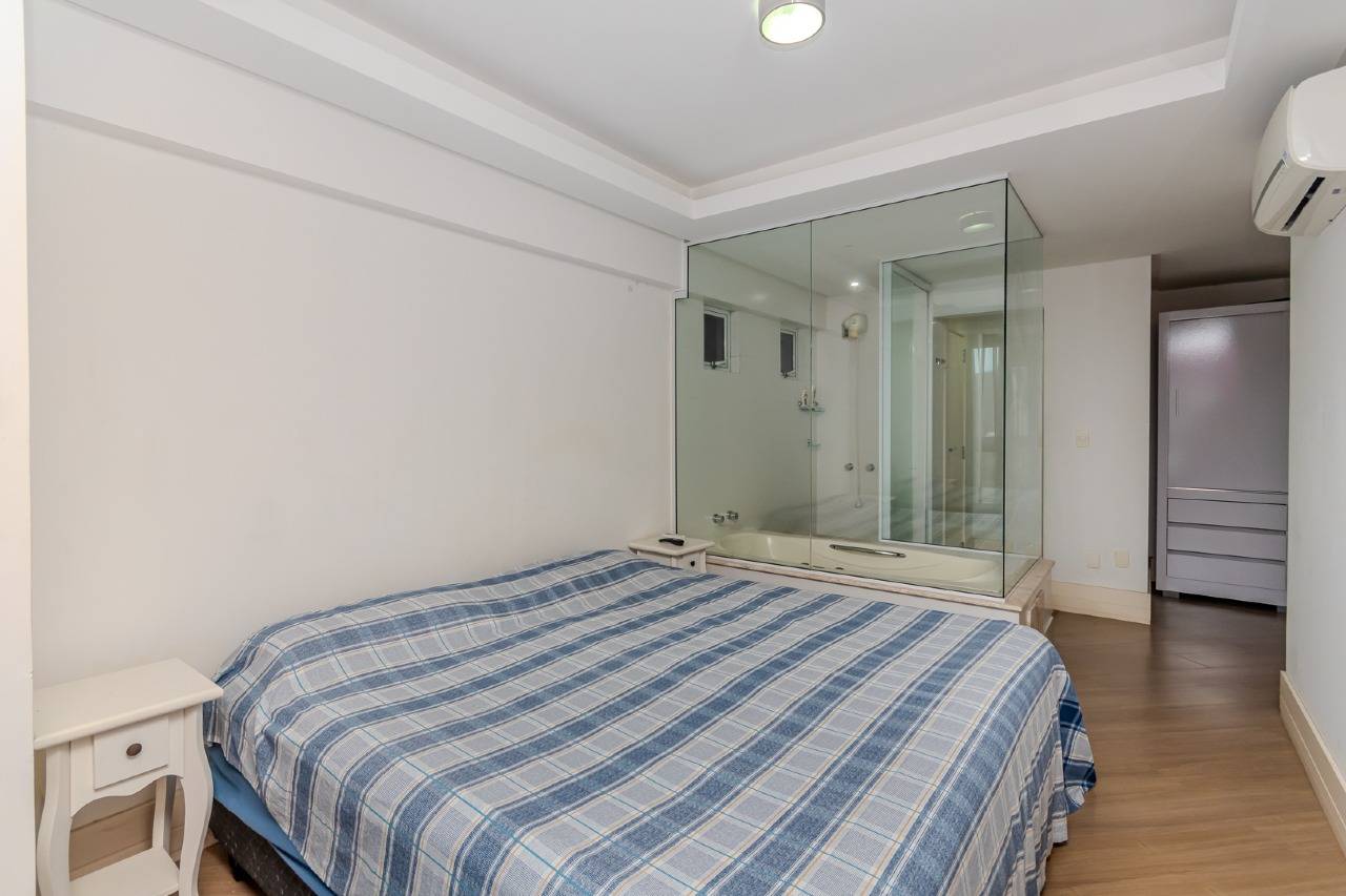Foto do imóvel Apartamento Mobiliado á venda com 03 Dormitórios no Esquina Di Parma em Balneário Camboriú