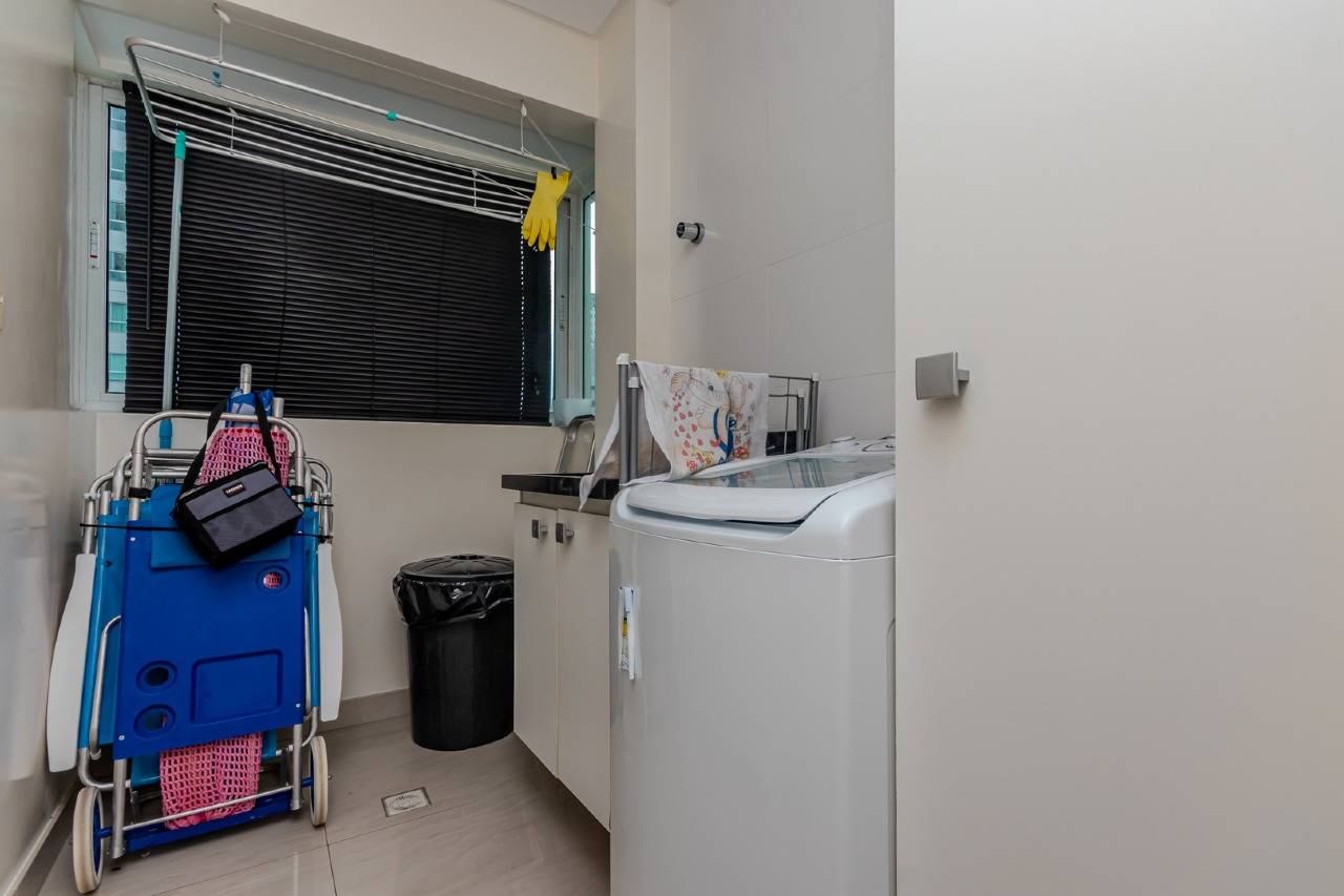 Foto do imóvel Apartamento Mobiliado á venda com 03 Dormitórios no Esquina Di Parma em Balneário Camboriú