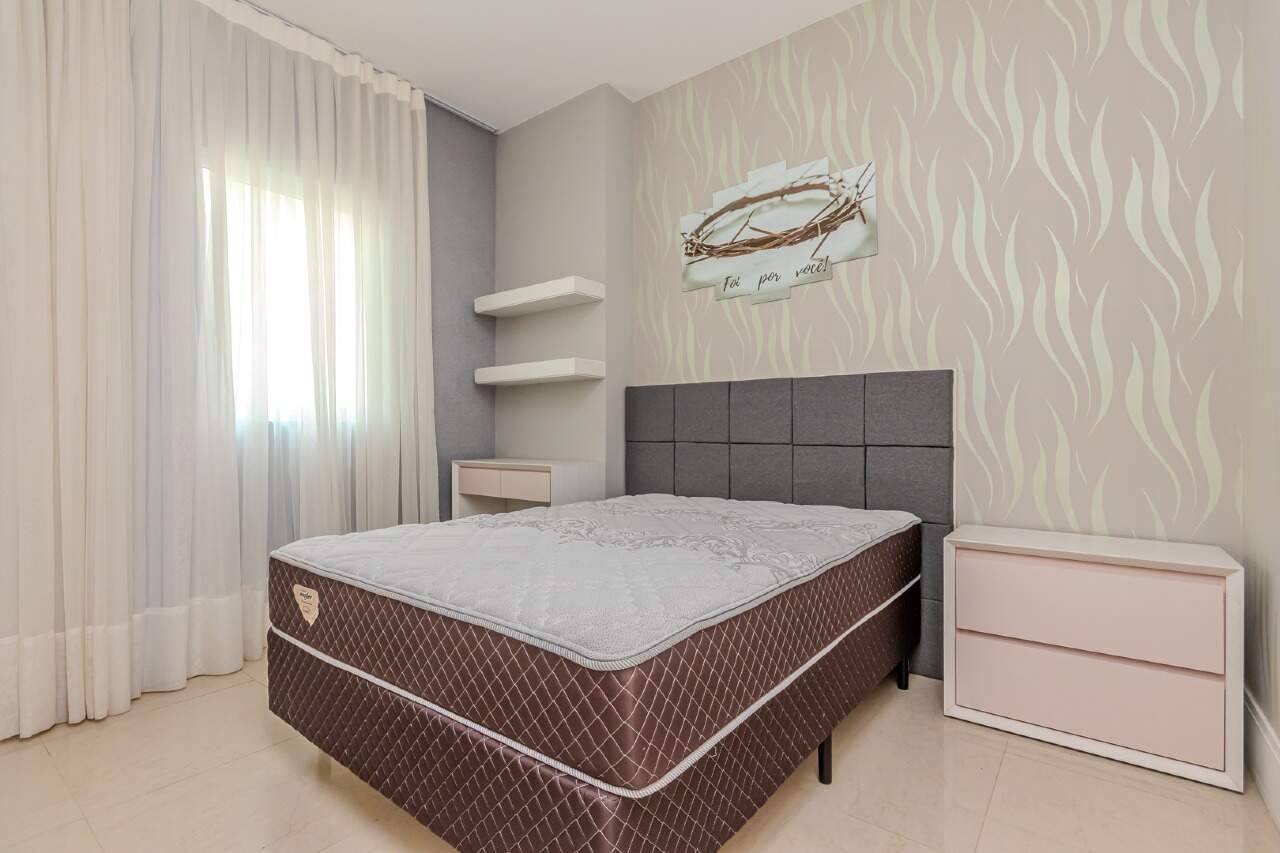 Foto do imóvel Apartamento mobiliado com 4 dormitórios no Edifício Solar di Veneza, Bairro Pioneiros, Balneário Camboriú