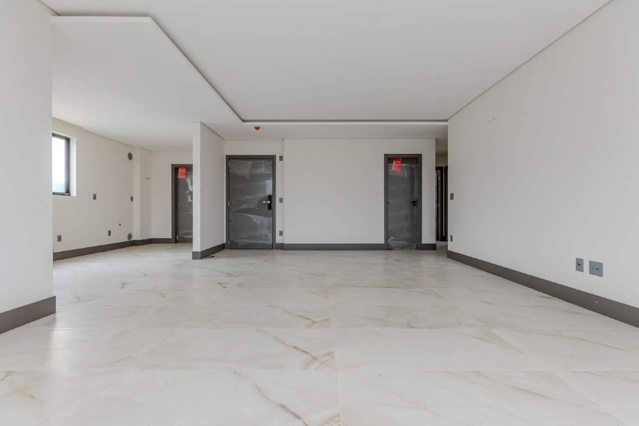 Foto do imóvel Apartamento com 03 Dormitórios no Edifício Green Ocean em Balneário Camboriú