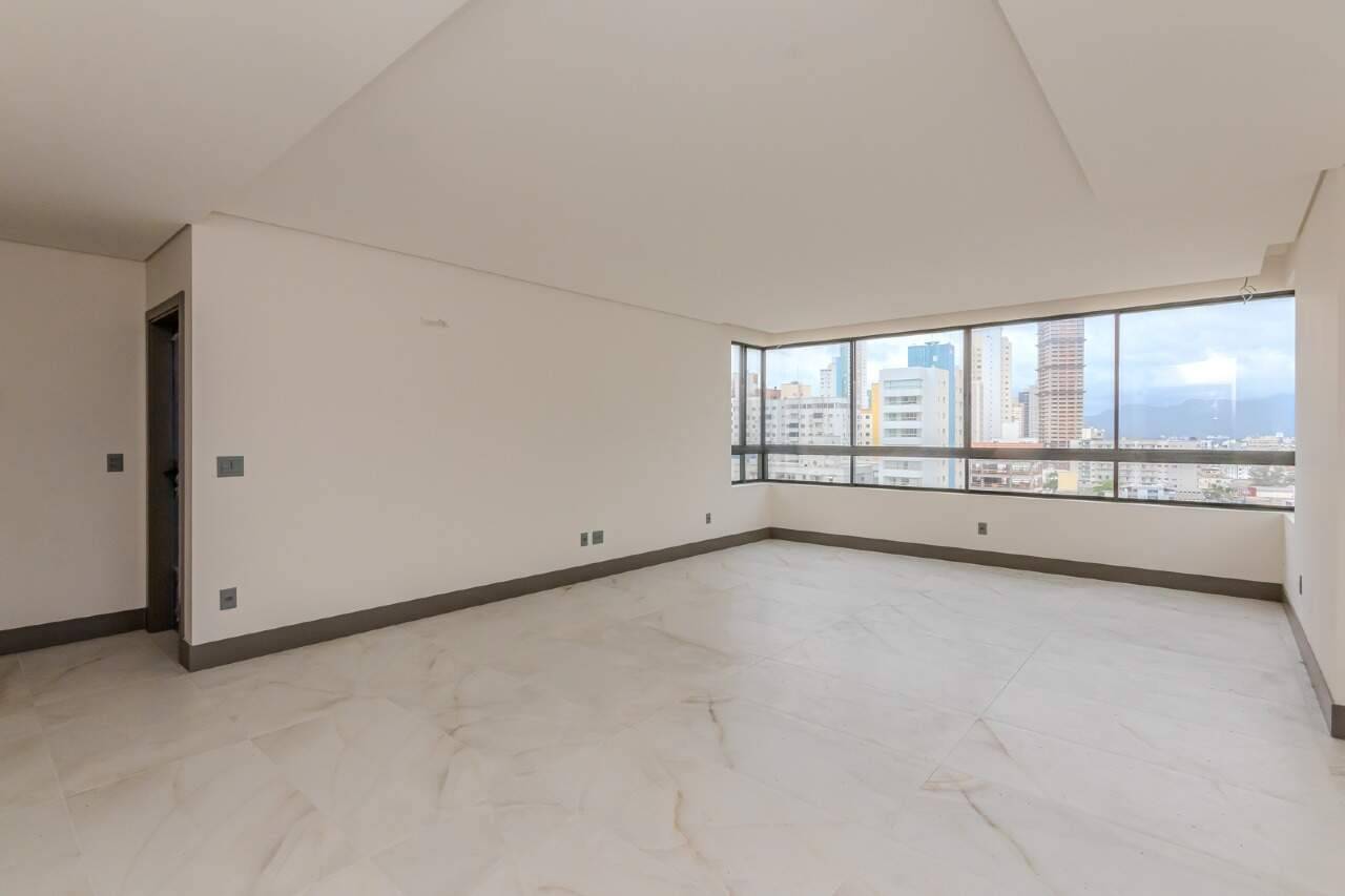 Foto do imóvel Apartamento com 03 Dormitórios no Edifício Green Ocean em Balneário Camboriú