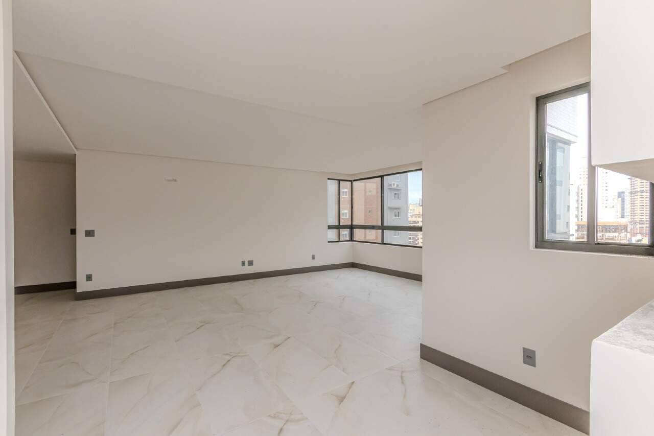 Foto do imóvel Apartamento com 03 Dormitórios no Edifício Green Ocean em Balneário Camboriú