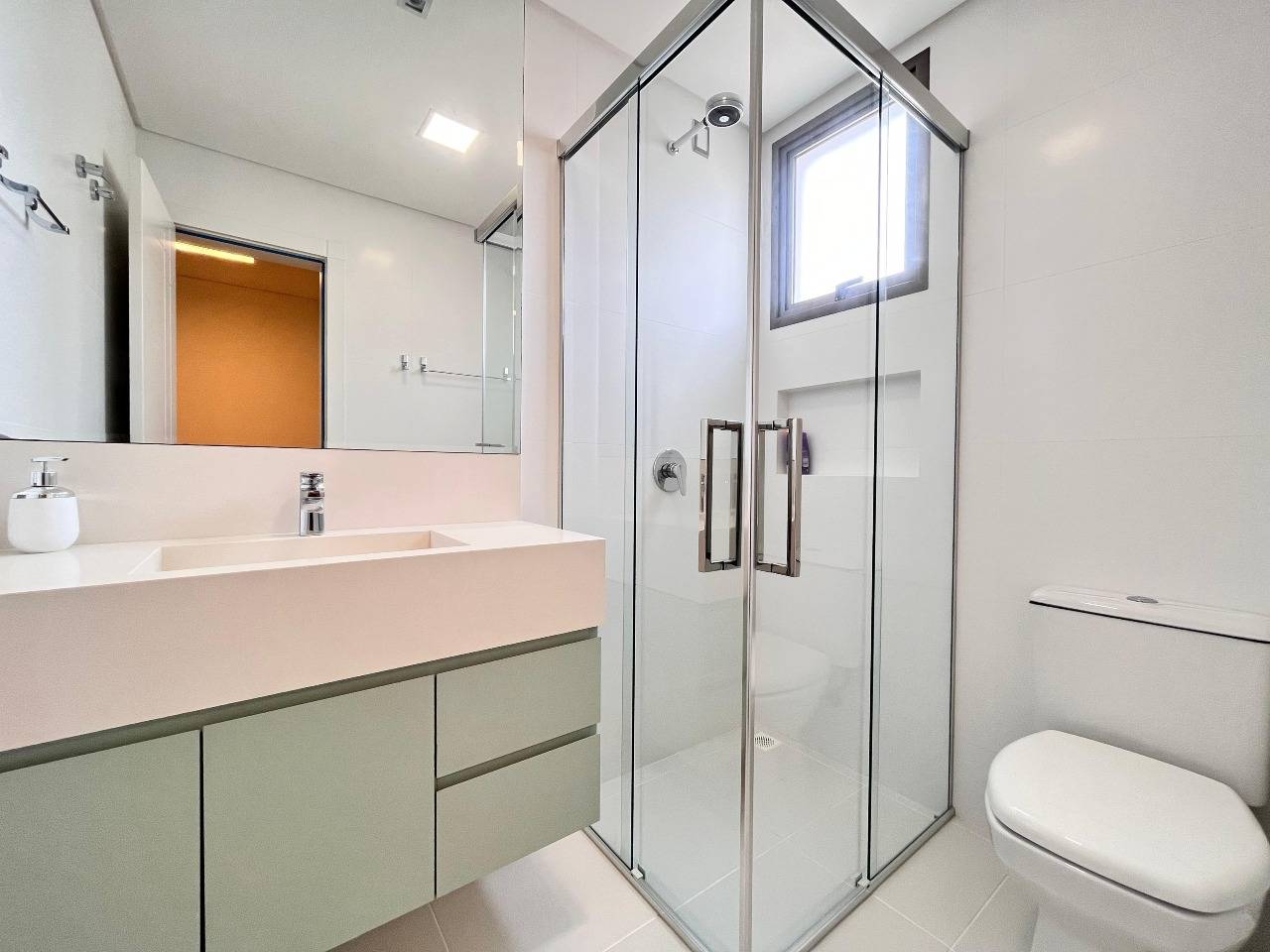 Foto do imóvel Apartamento 4 Suítes no Edifício Milano Meia Praia Itapema