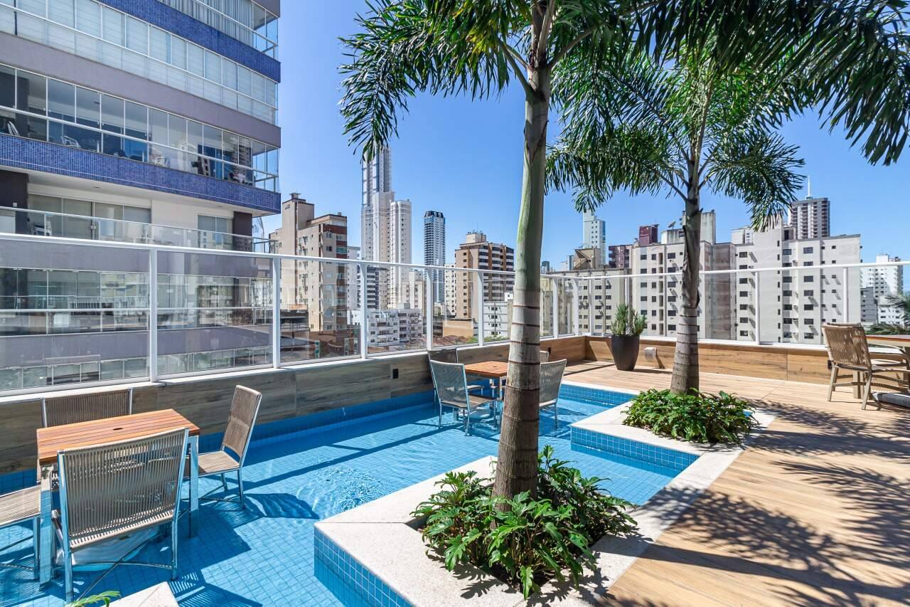 Foto do imóvel Apartamento Mobiliado com 03 Suítes á venda no Edifício Ocean Breeze em Balneário Camboriú