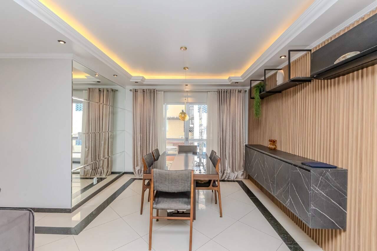 Foto do imóvel Apartamento á venda com 03 Dormitórios no Edifício Mayara em Balneário Camboriú